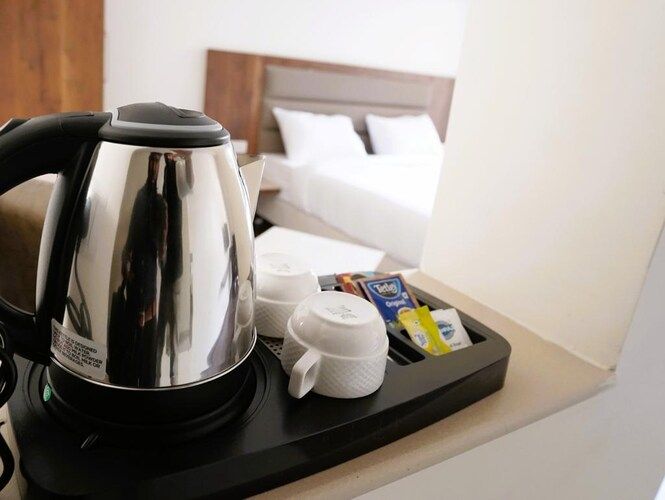 The Amber Hotel DELUXE KING ROOM 4