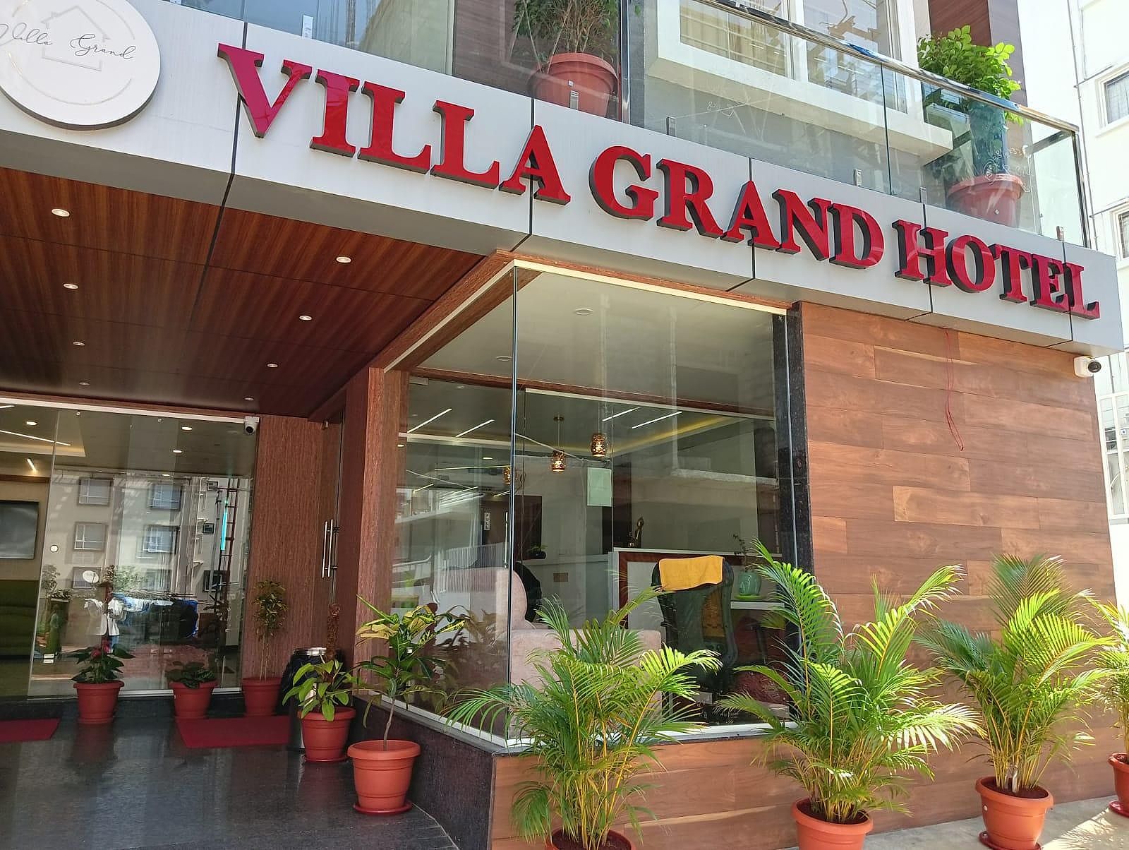 Villa Grand Hotel