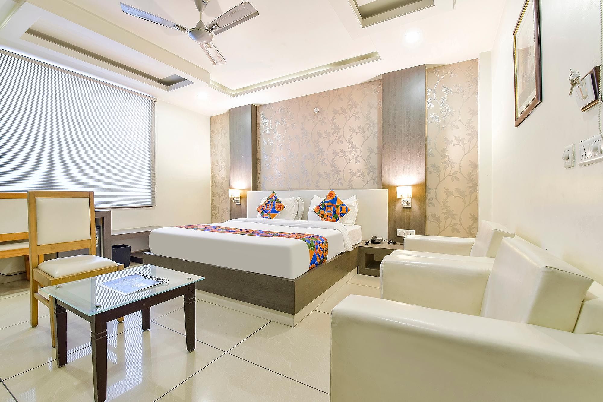 FabHotel Signature Inn Deluxe Room