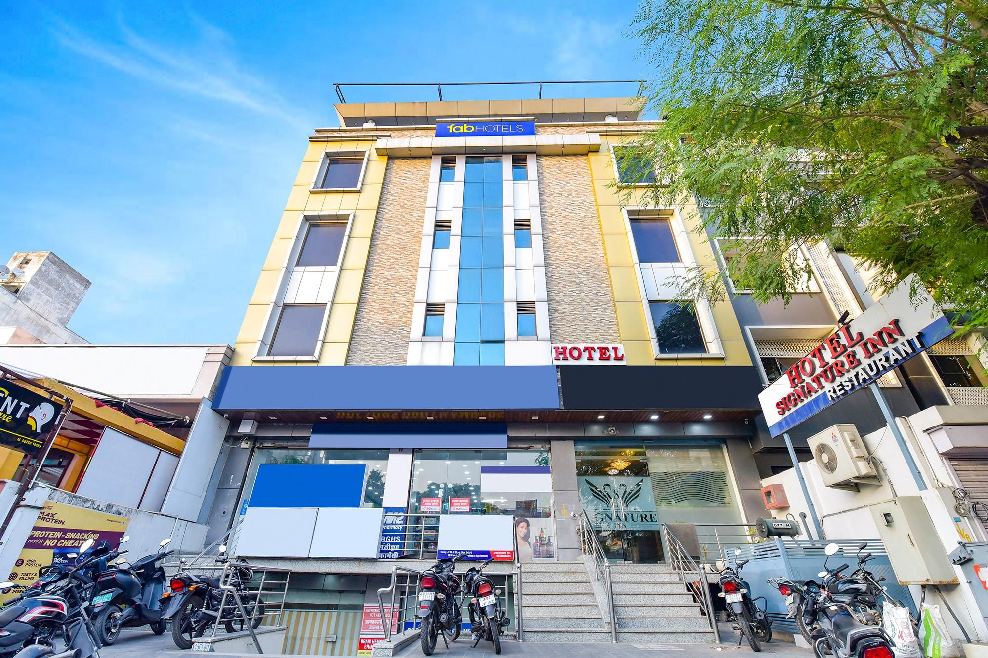 FabHotel Signature Inn