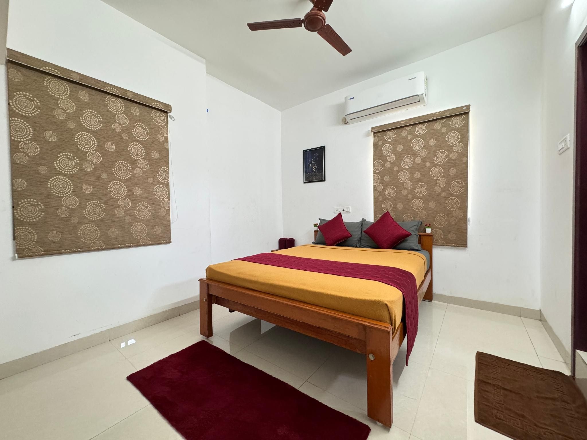 Studio Apartment with Balcony