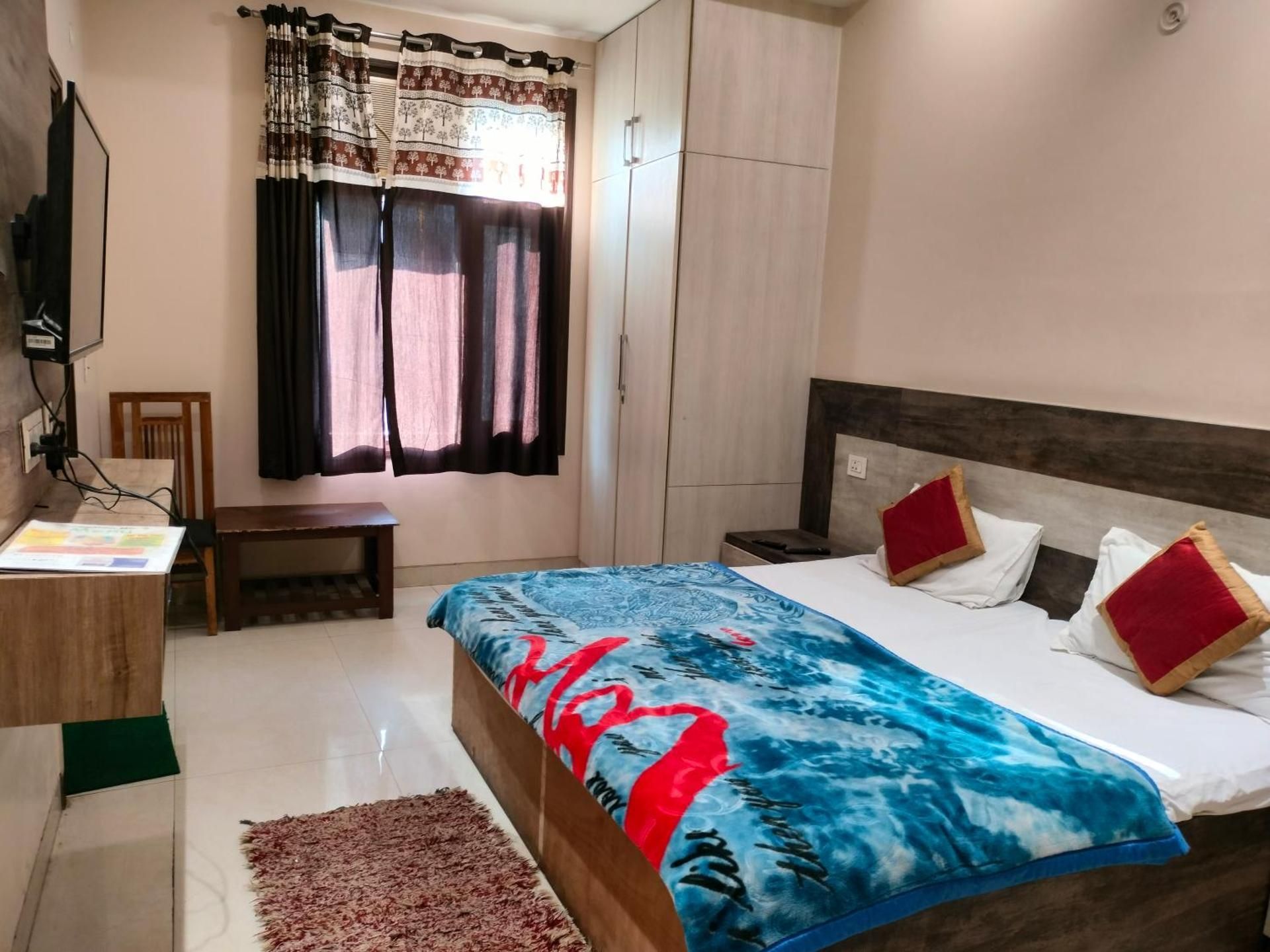 Deluxe Air Conditioning Room