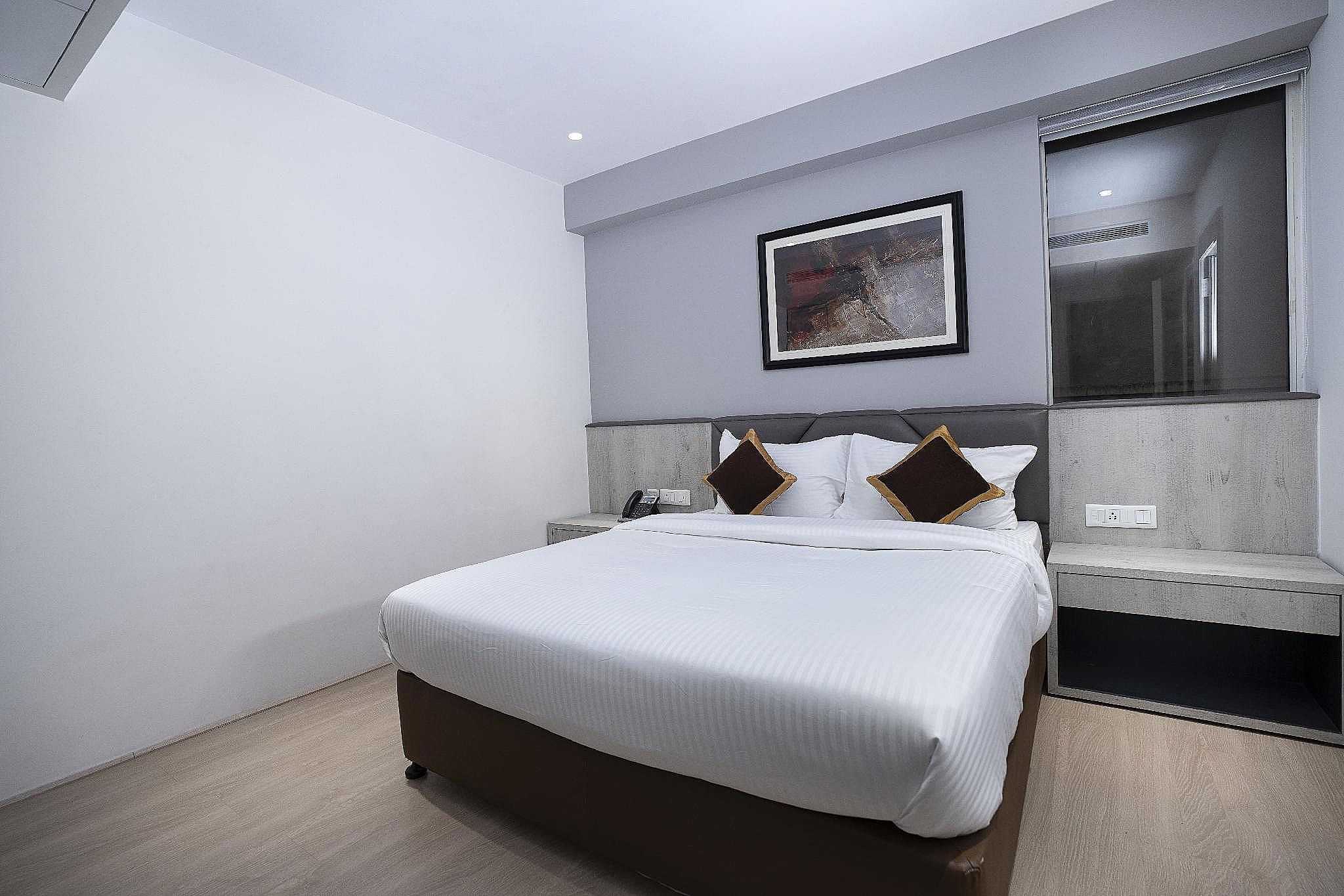 Deluxe Single Balcony