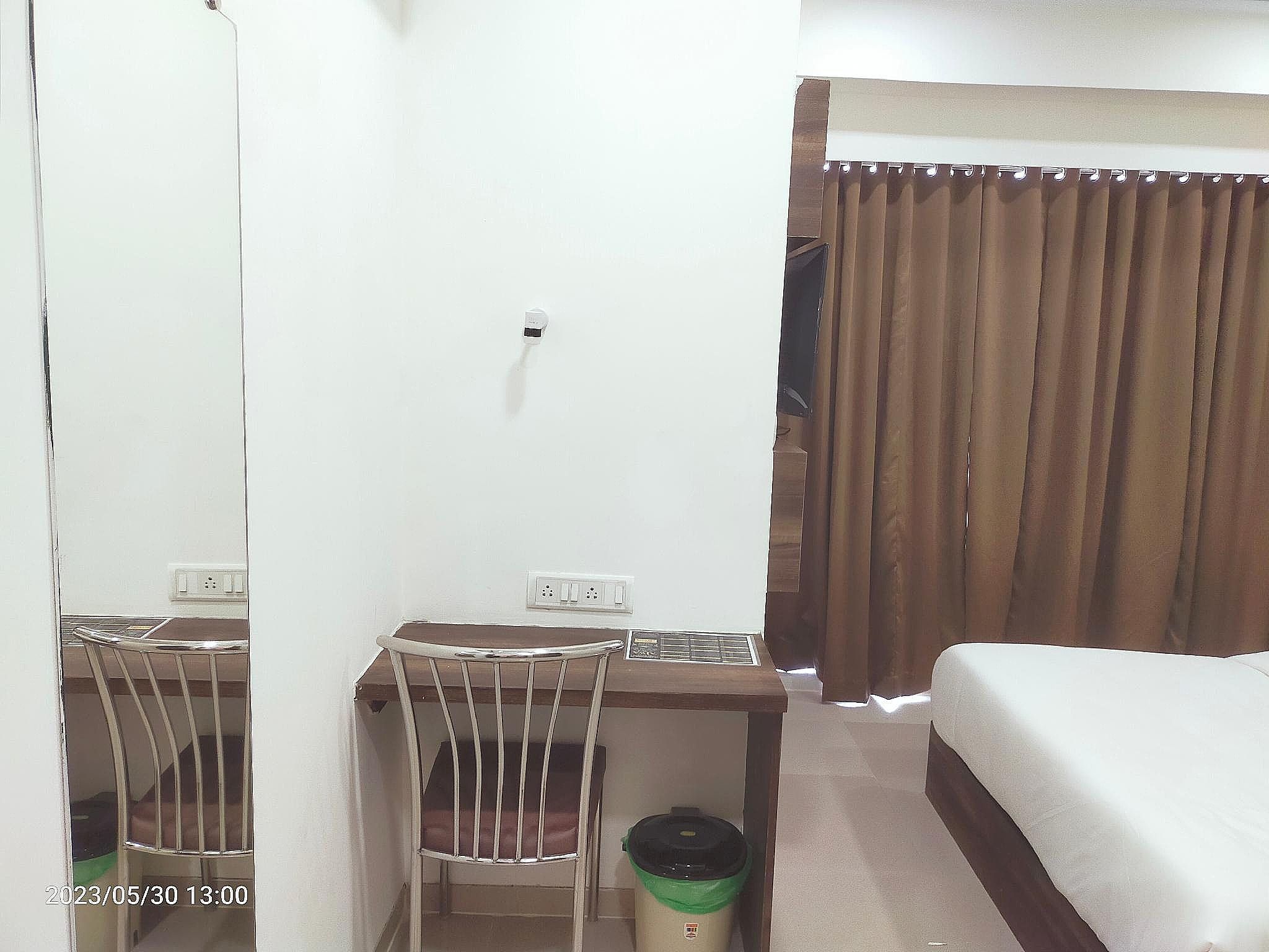 Hotel Precious Pearl Double Room 5