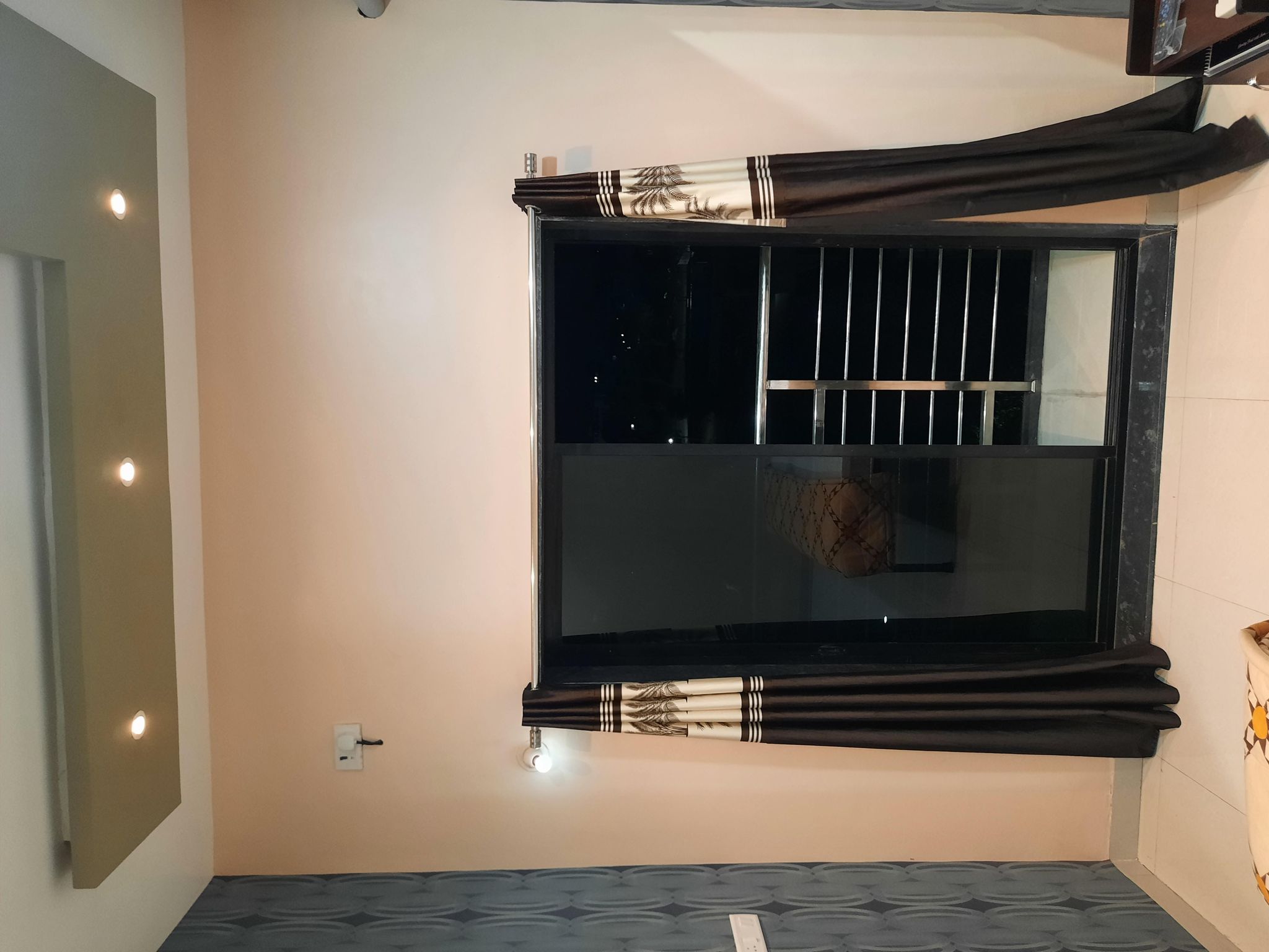 HOTEL HARIRAM TOWER AC PREMIUM ROOM 5