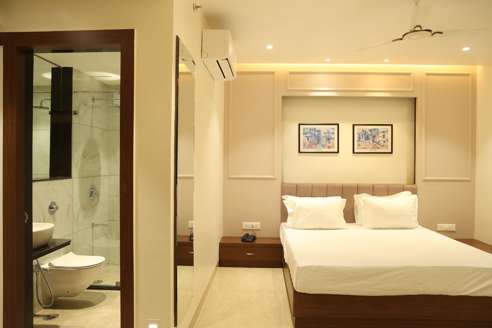 PACHRANGA RESORT Deluxe Executive Room 3