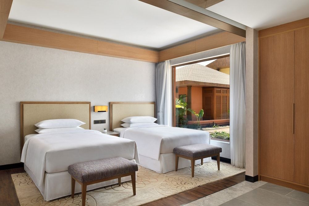Room, 2 Twin Beds, Courtyard View (Balcony)