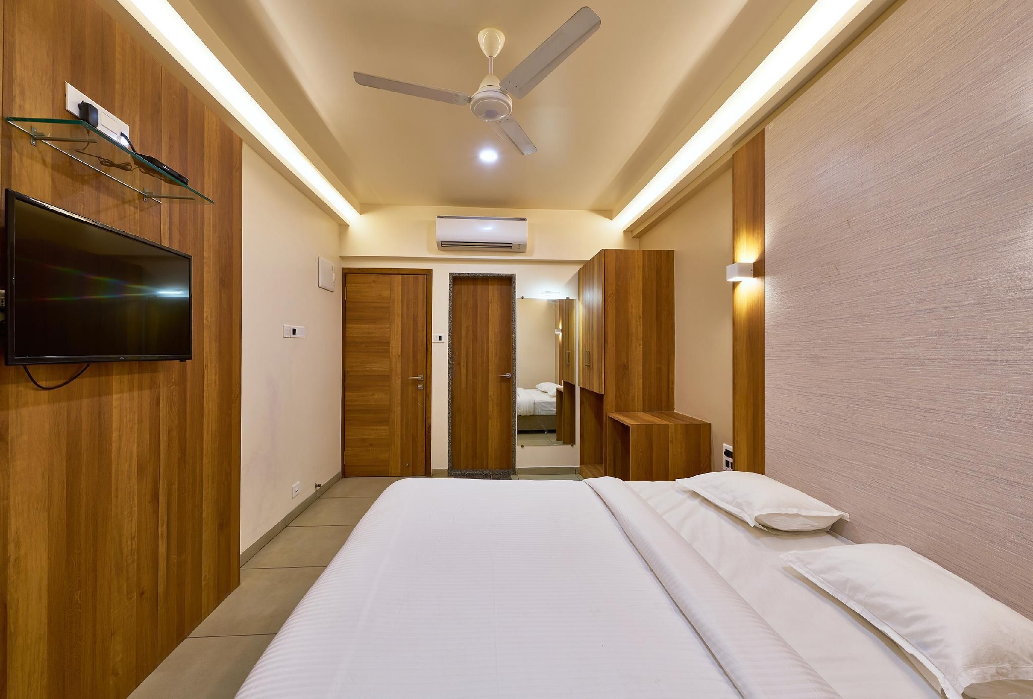 Executive Room with Air Conditioning
