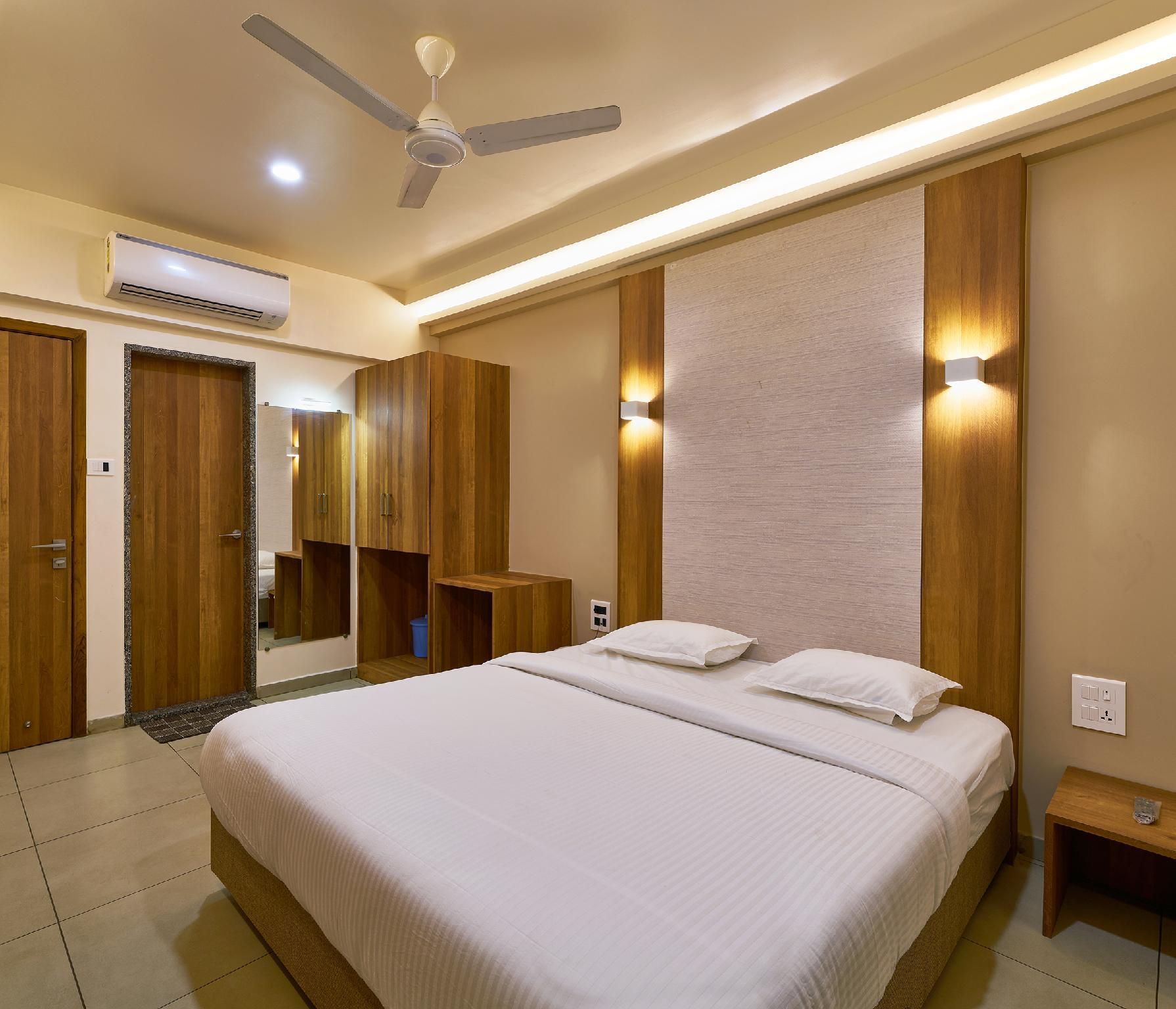 Executive Room with Air Conditioning