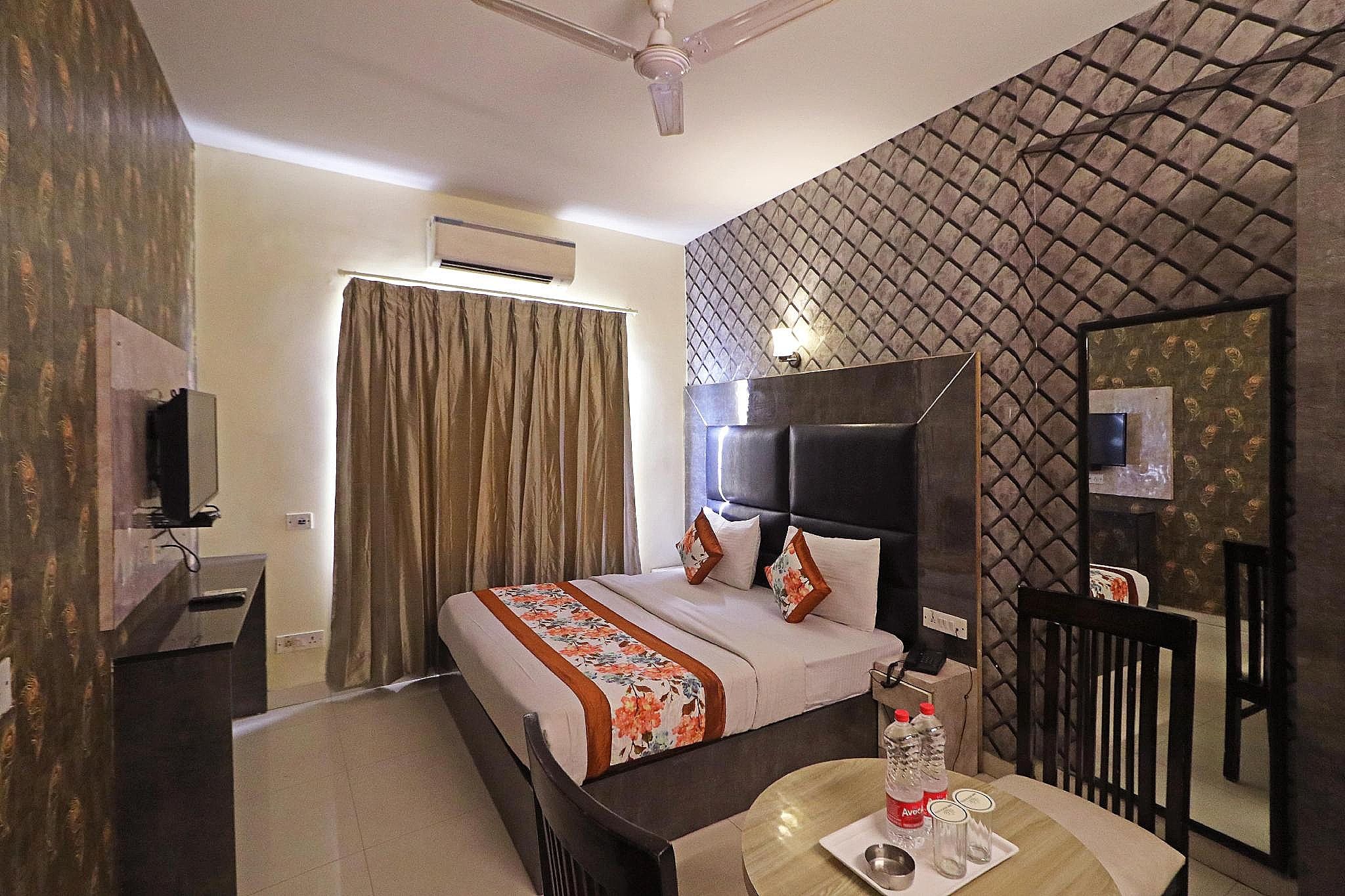 Super Deluxe Room