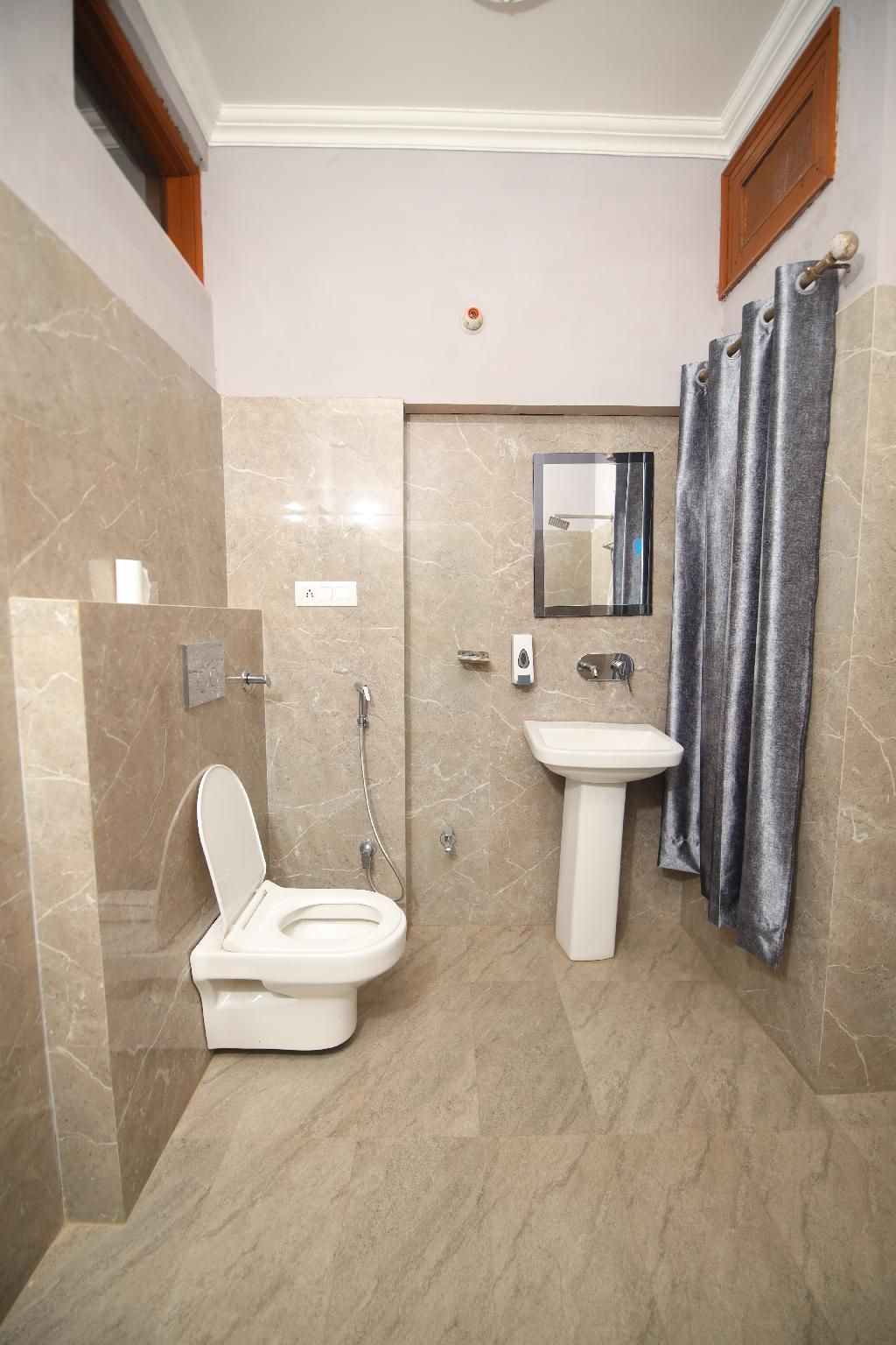 Madhu Vilas Palace Sariska Suite Room 3