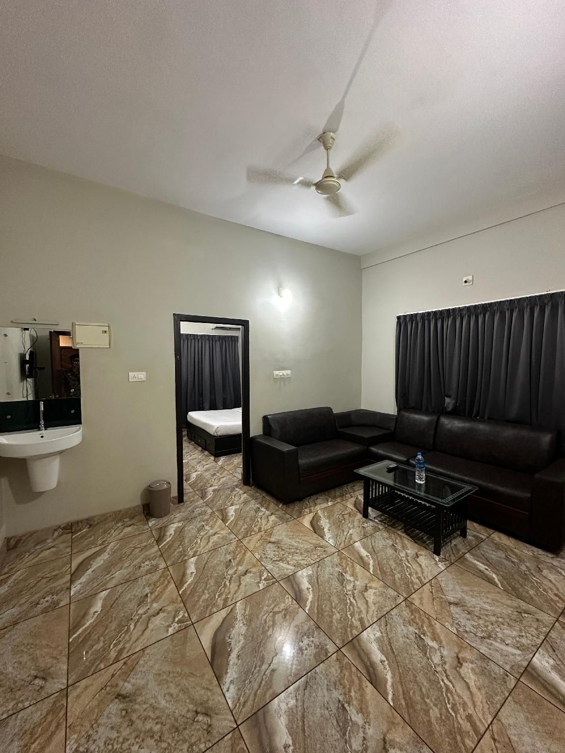 ZAHIR RESIDENCY Double Residence 4