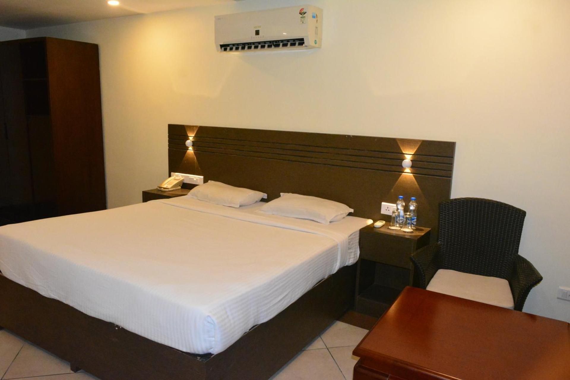Queen Room