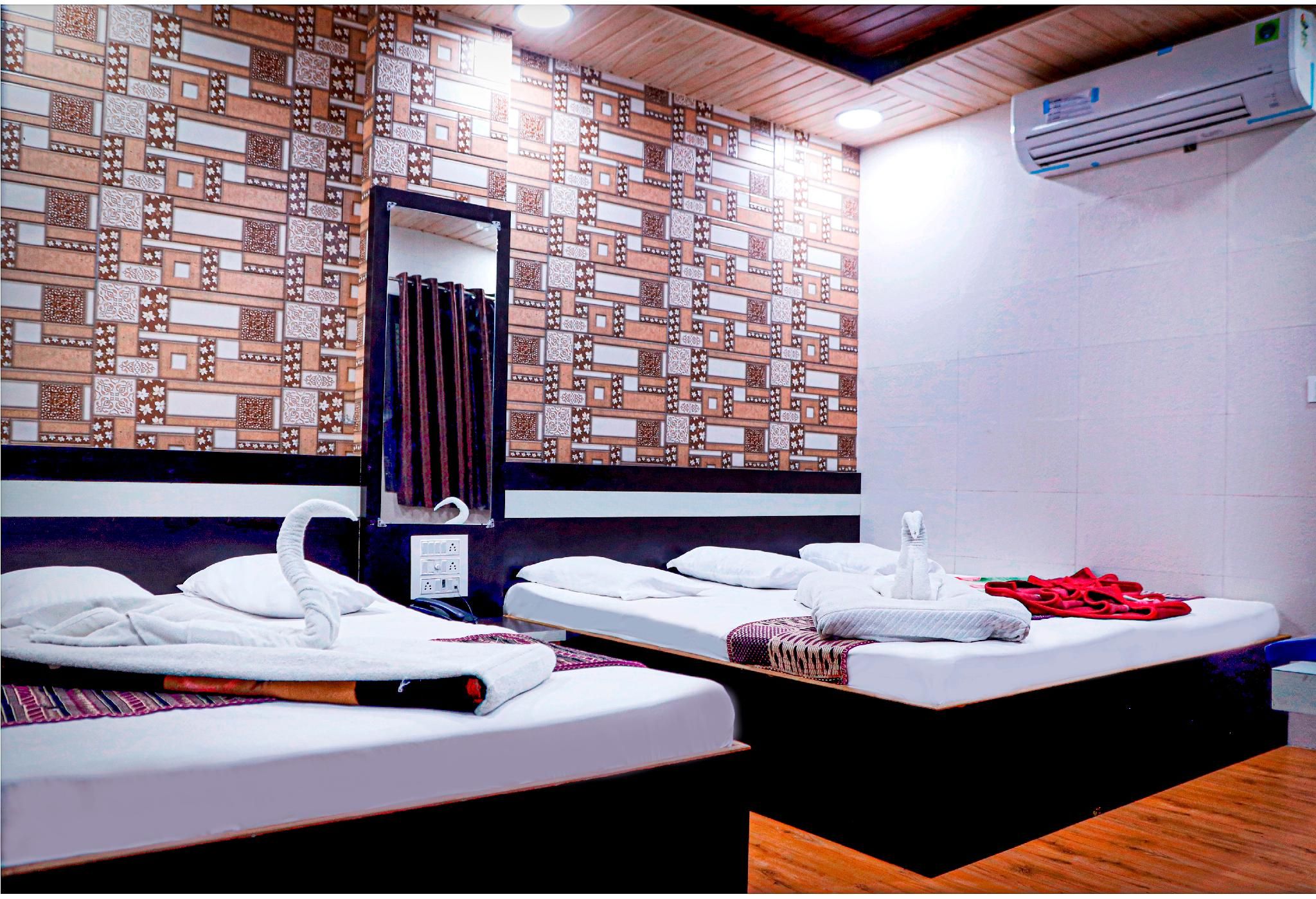 Family Room for 5 People