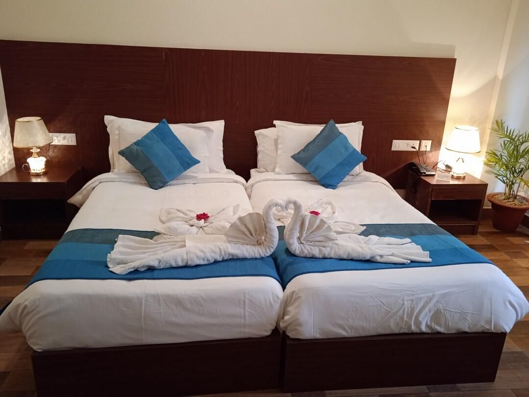 Hotel Metteyye Residency Standard Room 4