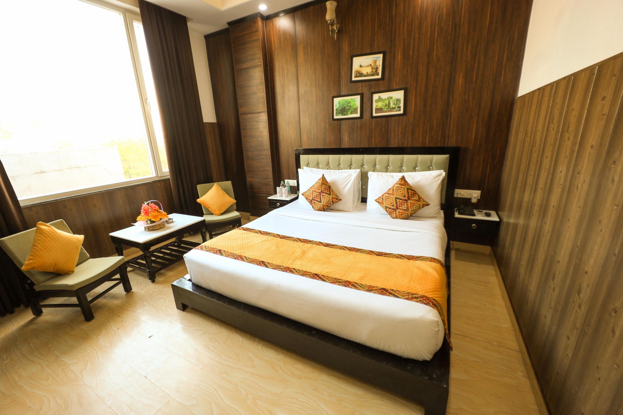 Foxoso Fiori Hotel Premium Deluxe Room 3