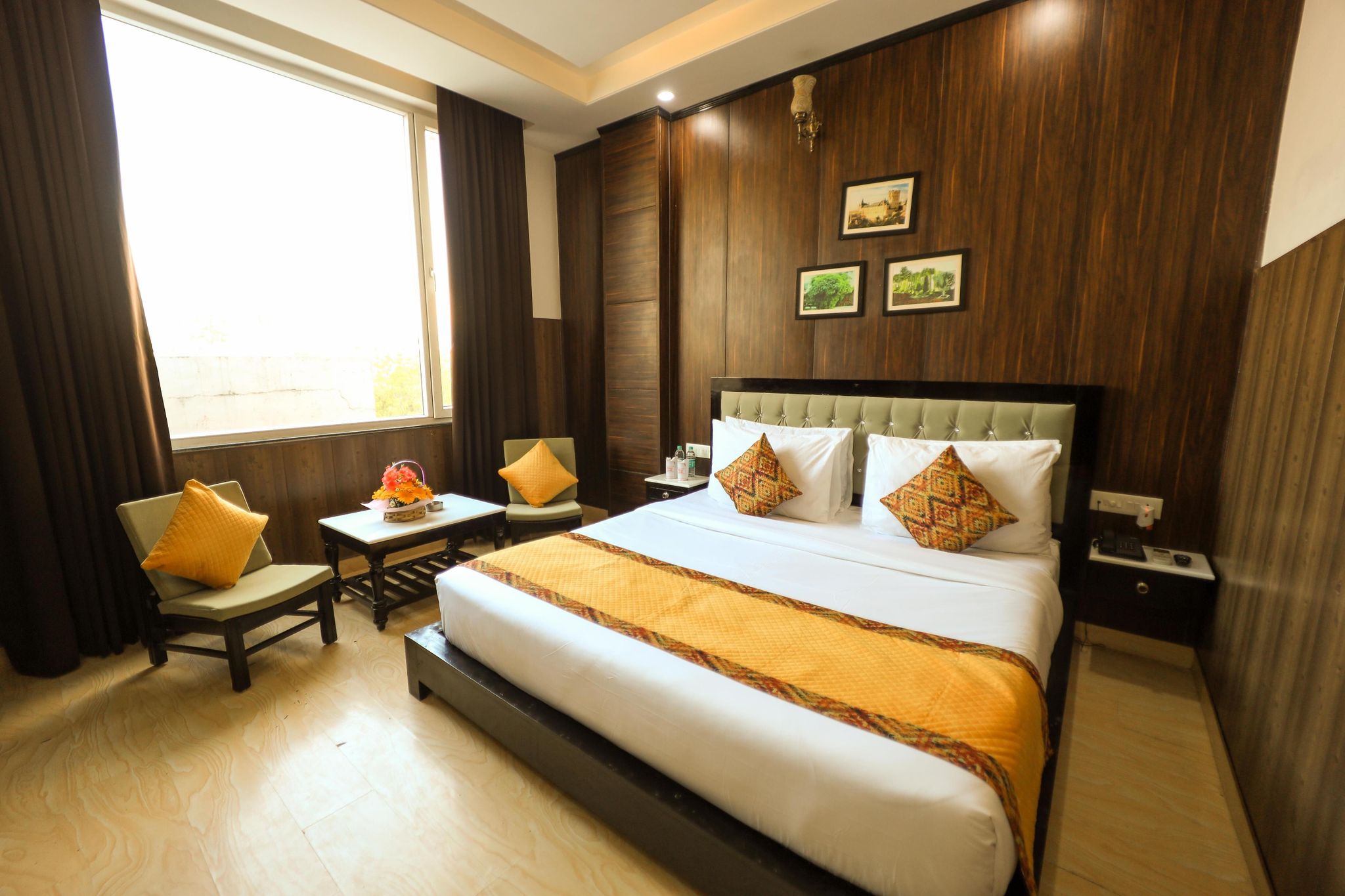 Foxoso Fiori Hotel Premium Deluxe Room