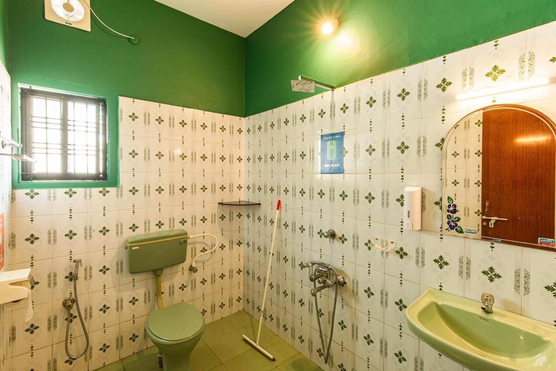 1 Person in 6-Bed Dormitory - Mixed