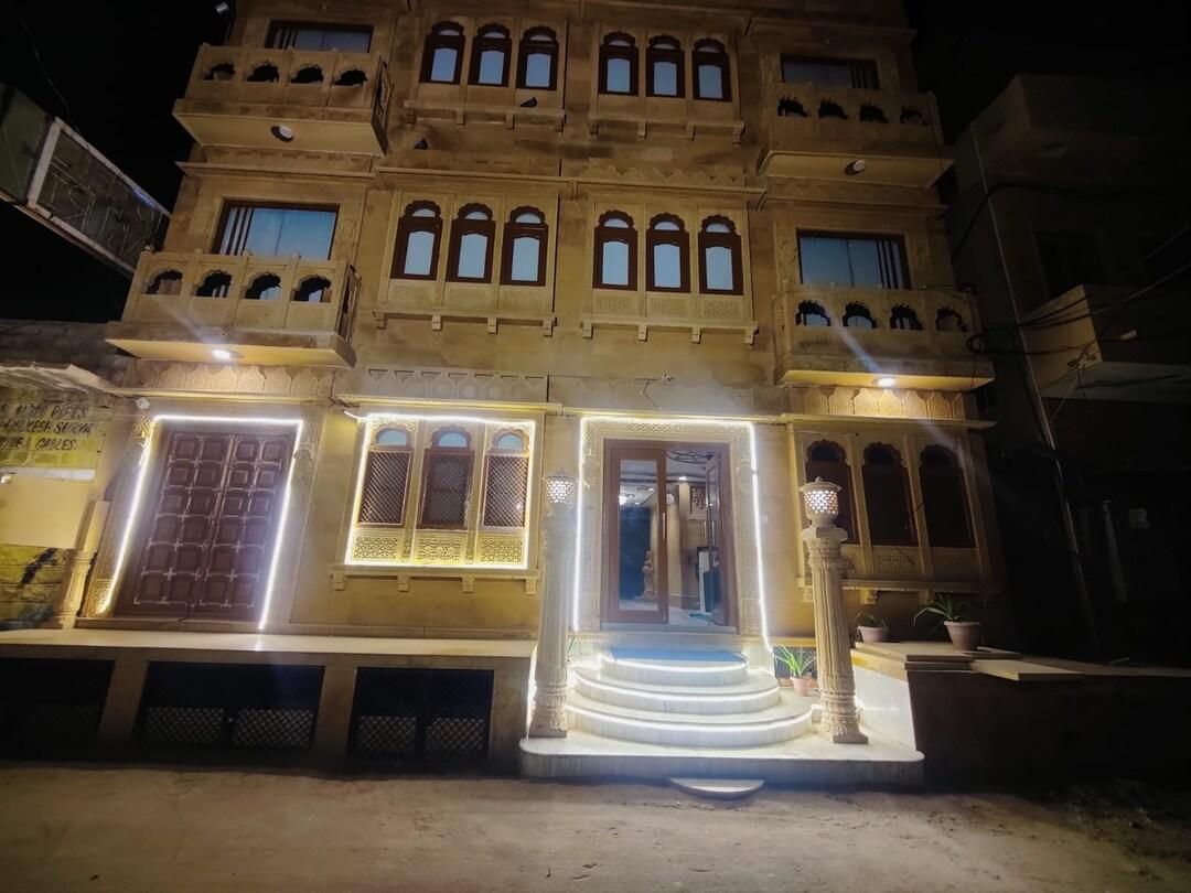 Hotel Bansuri Excellency