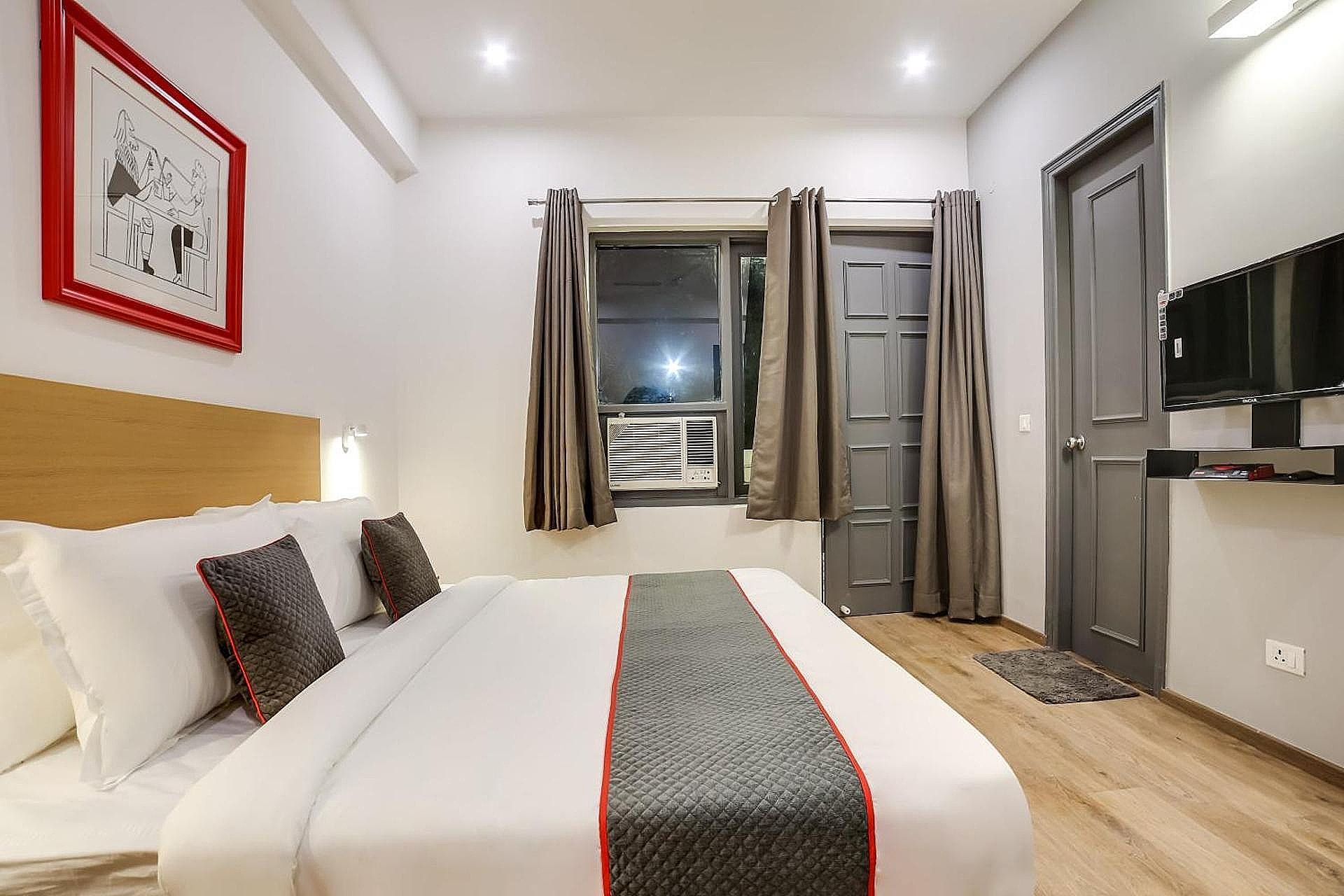 Townhouse Unitech Cyber Park Gurgaon Near Omaxe Celebration Mall Classic Double or Twin 3