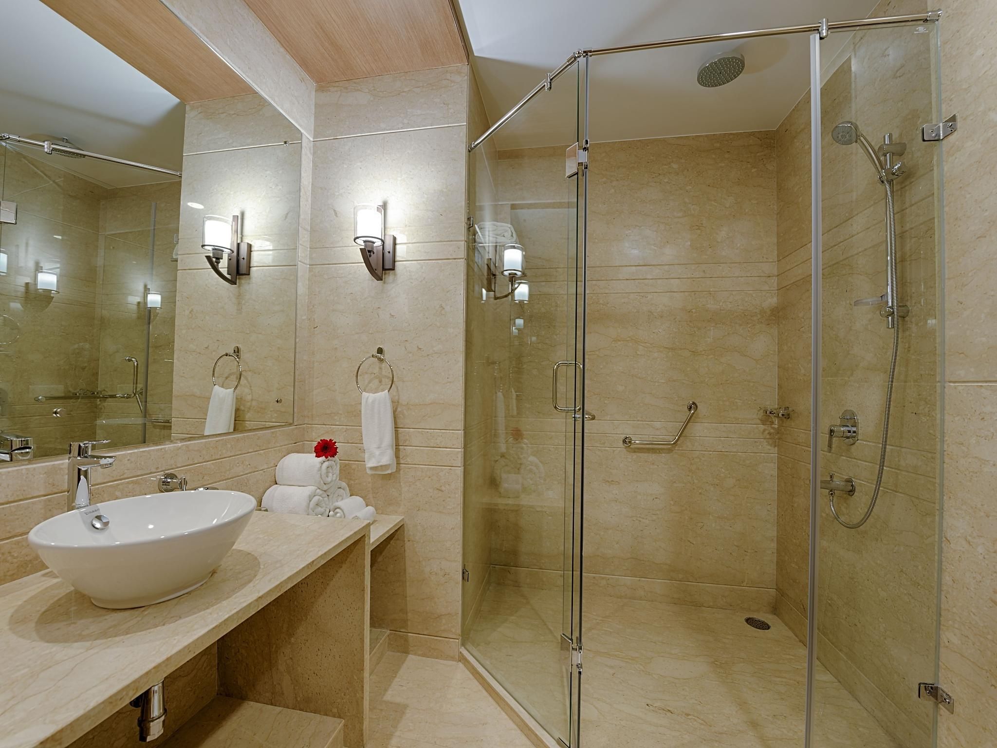 Hotel Kiscol Grands Deluxe Room 3
