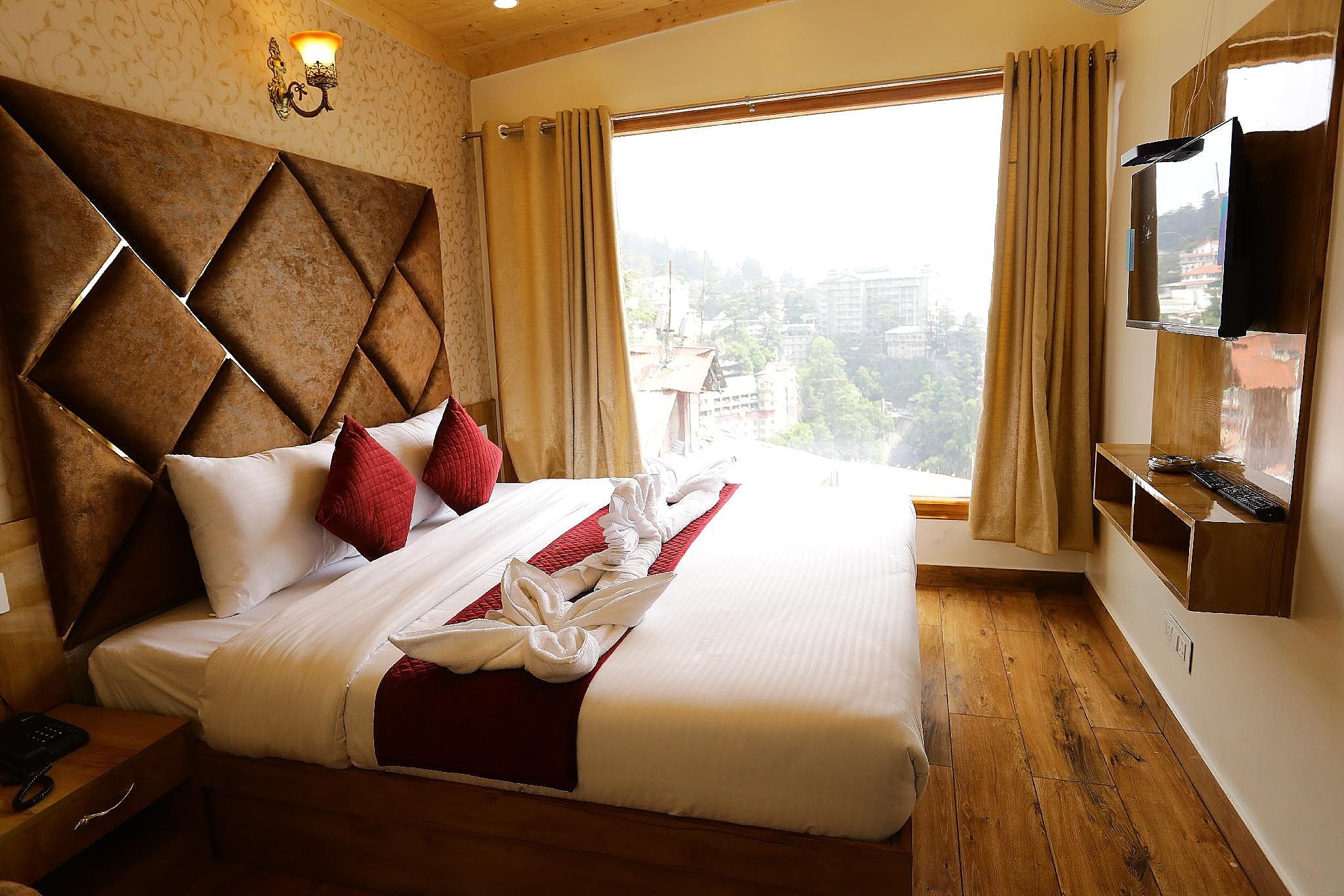 Dee ess residency by Lazygetaways Deluxe Double Room With Window