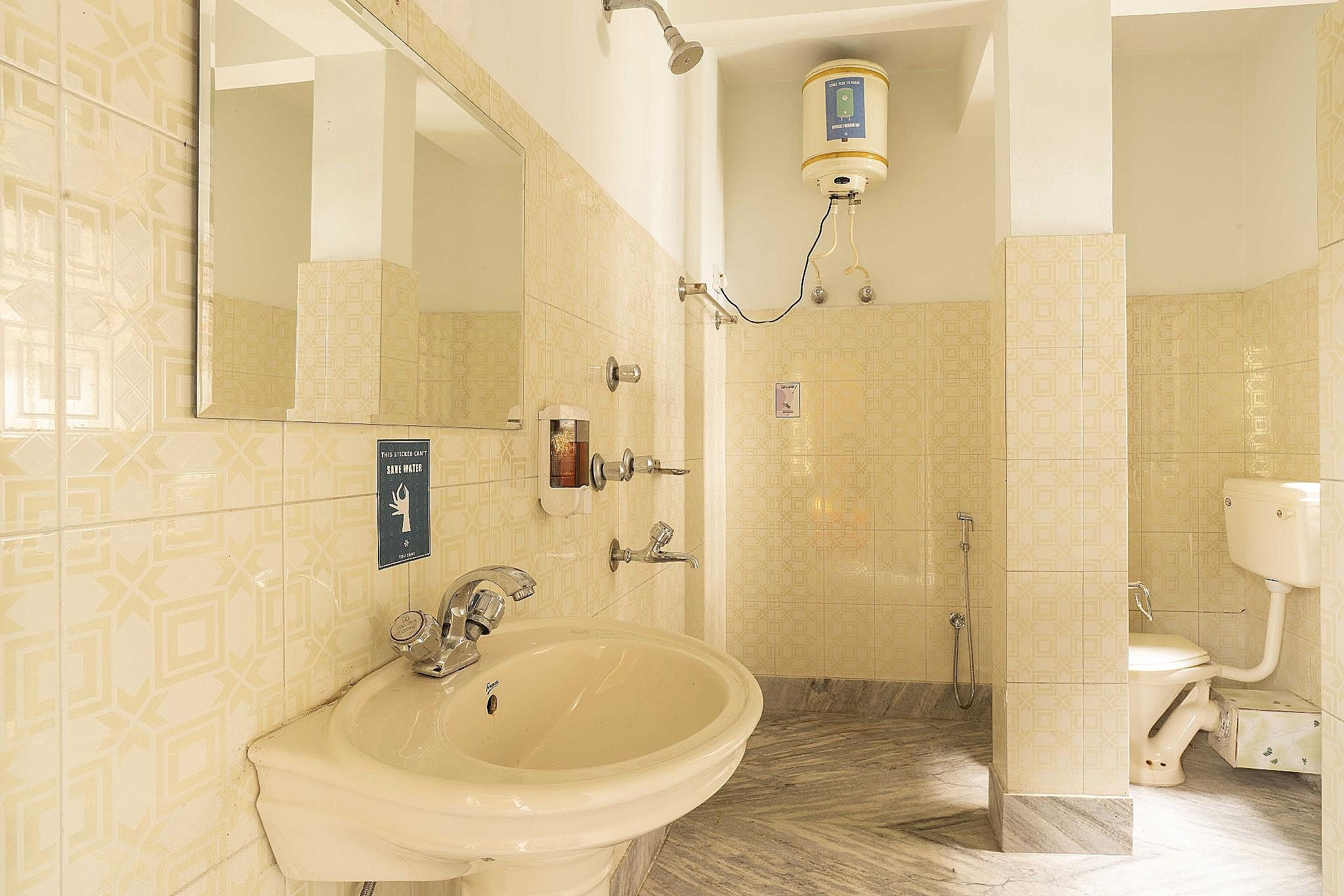 1 Person in 6-Bed Dormitory - Mixed