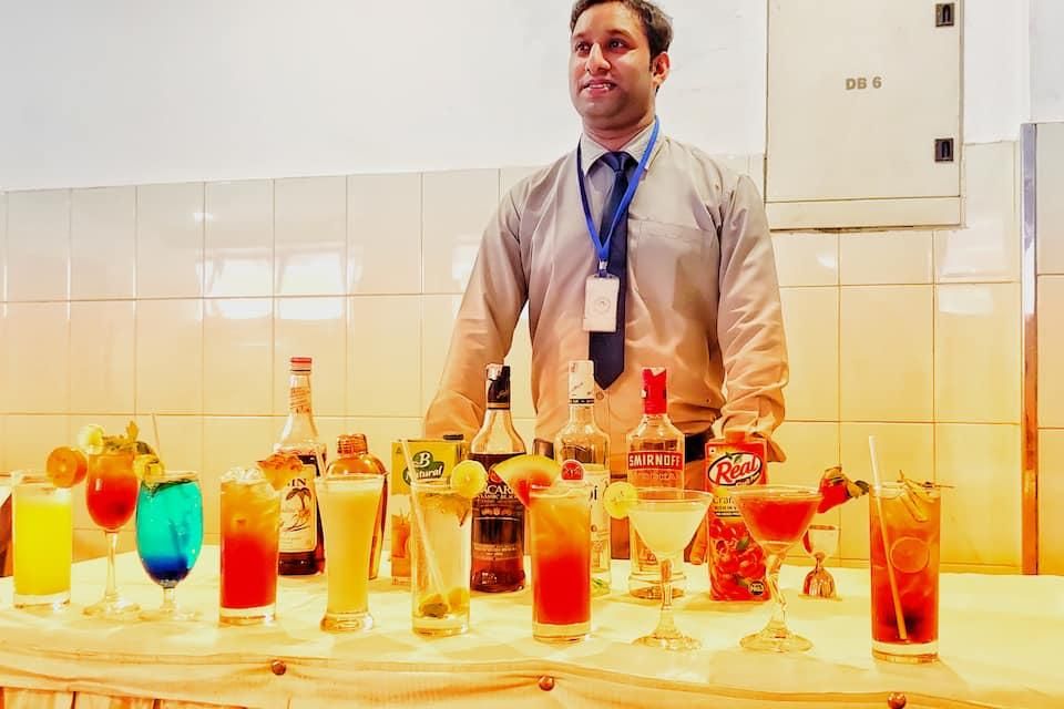 Bar