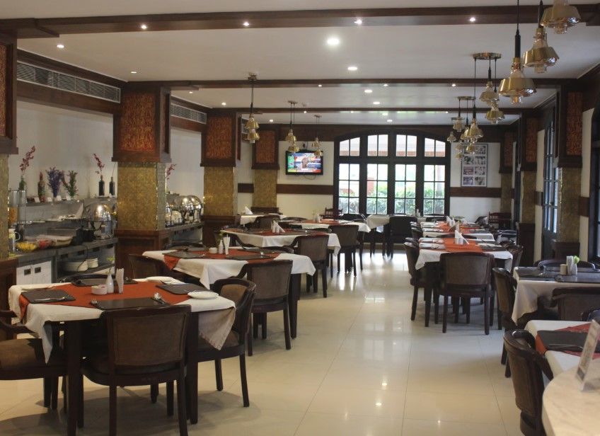Food & Dining