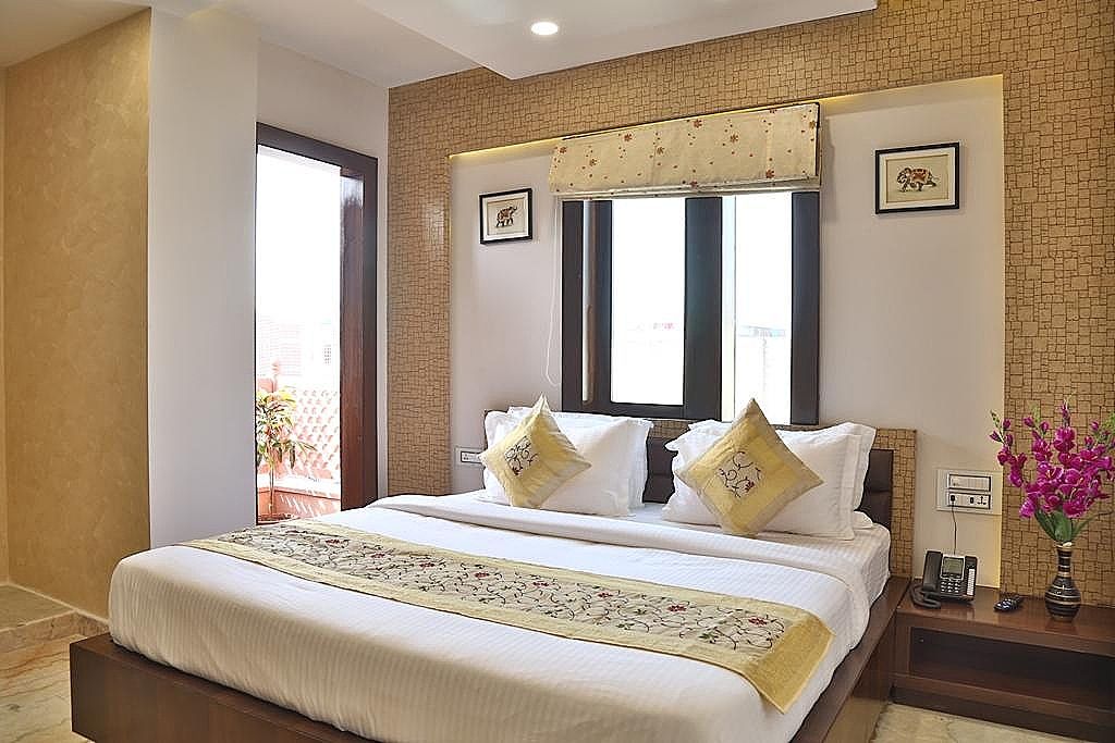Marigold Inn - Homestay Deluxe Double Room with Balcony 2