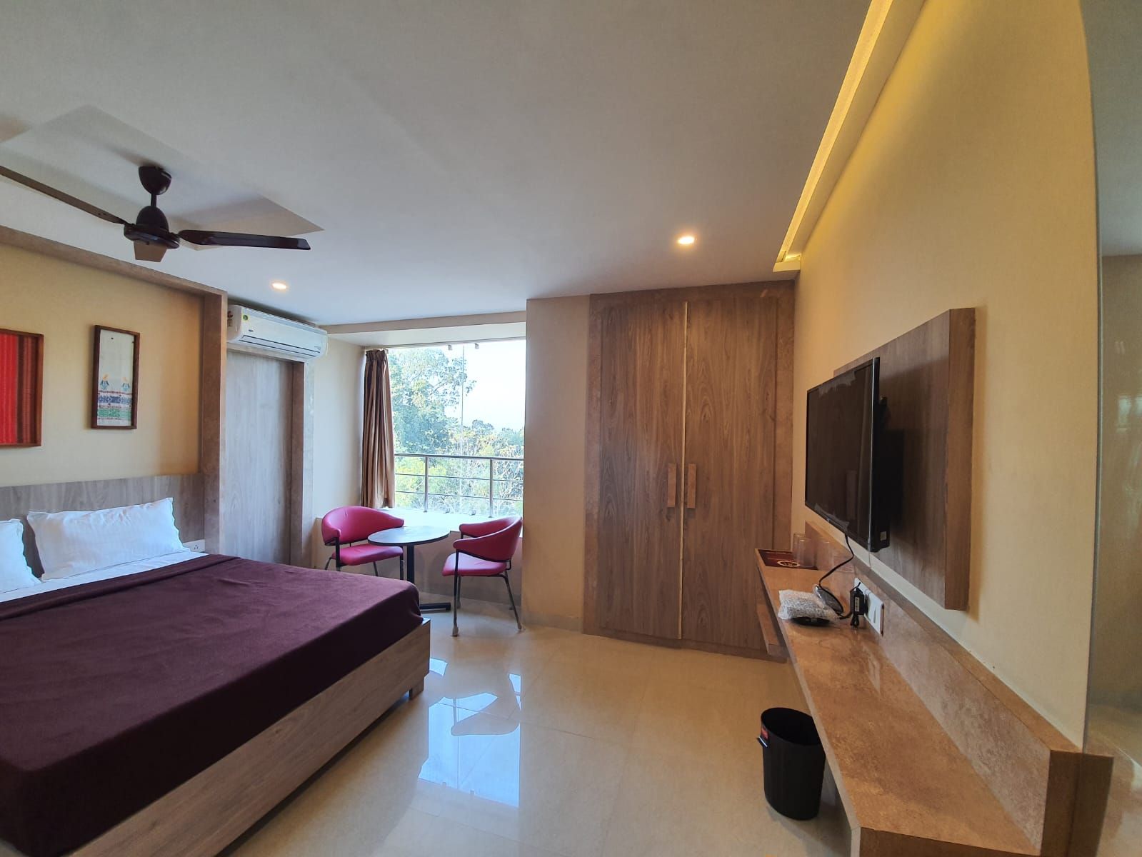 Executive AC Room