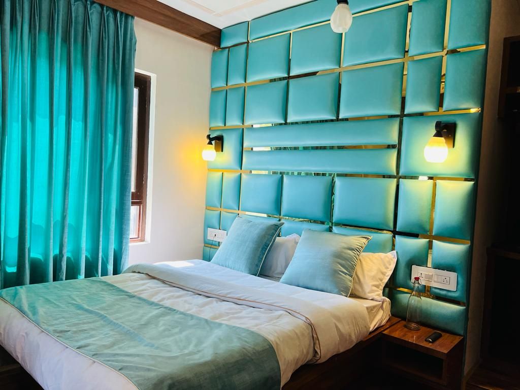 Deluxe Room Queen Size