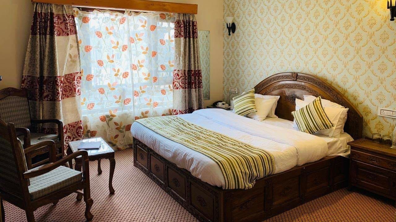 Deluxe Room Queen Size