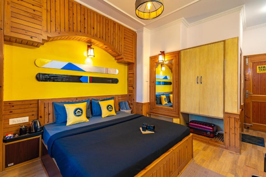 Deluxe Double Room with Balcony