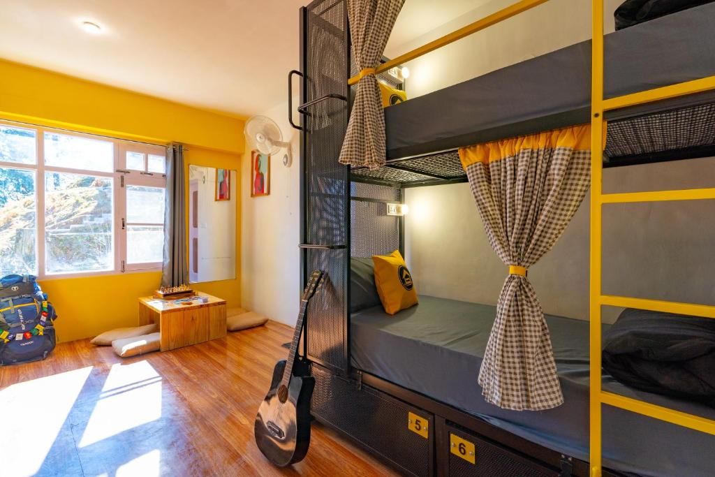 Bed in 6-Bed Mixed Dormitory Room