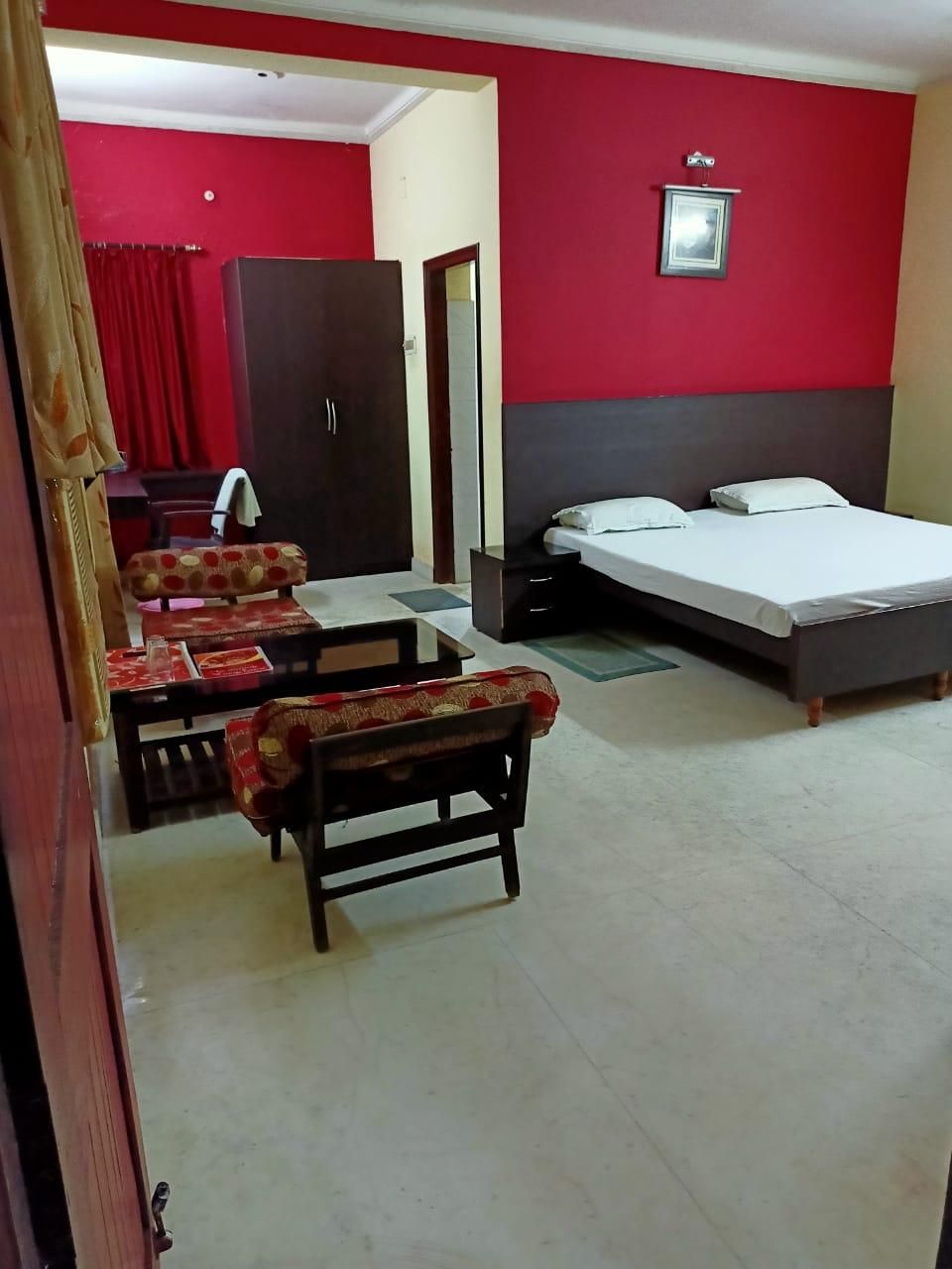 MADHUR RESIDENCY Double Room