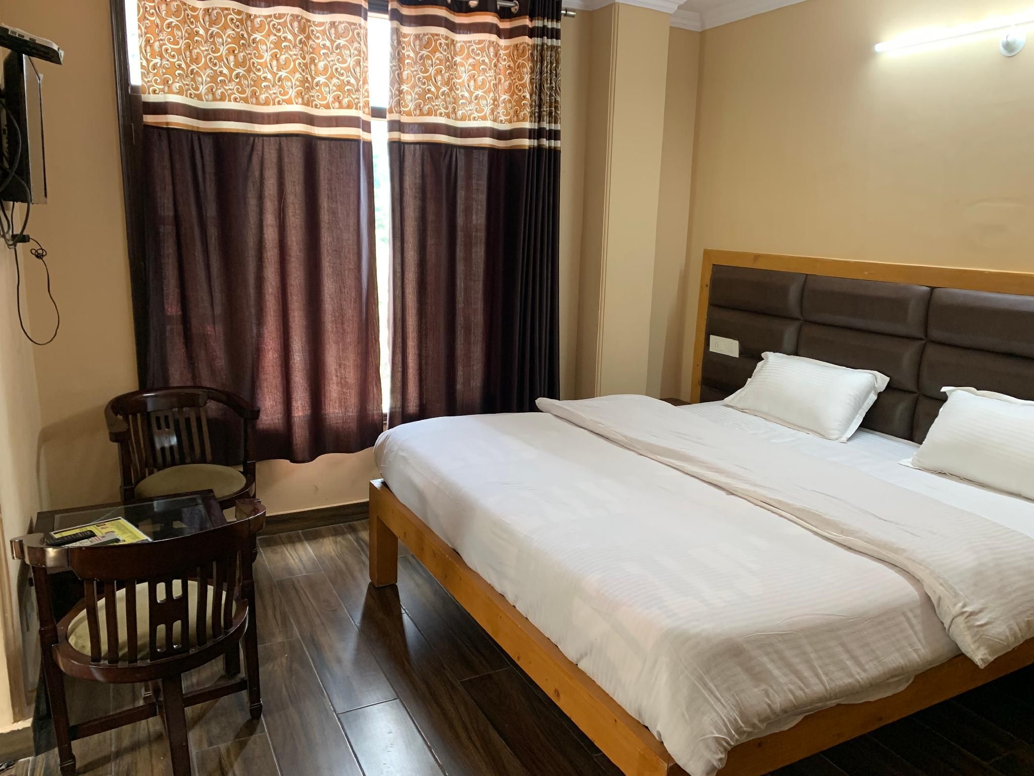 Aarika Homestay Deluxe Room