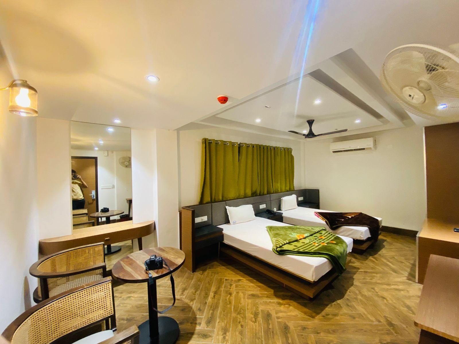 Hotel Grand Zuri (5 minutes from Airport) Executive Twin Room