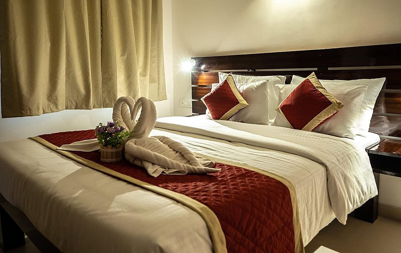 PRESIDENTIAL SUITE WITH JACUZZI