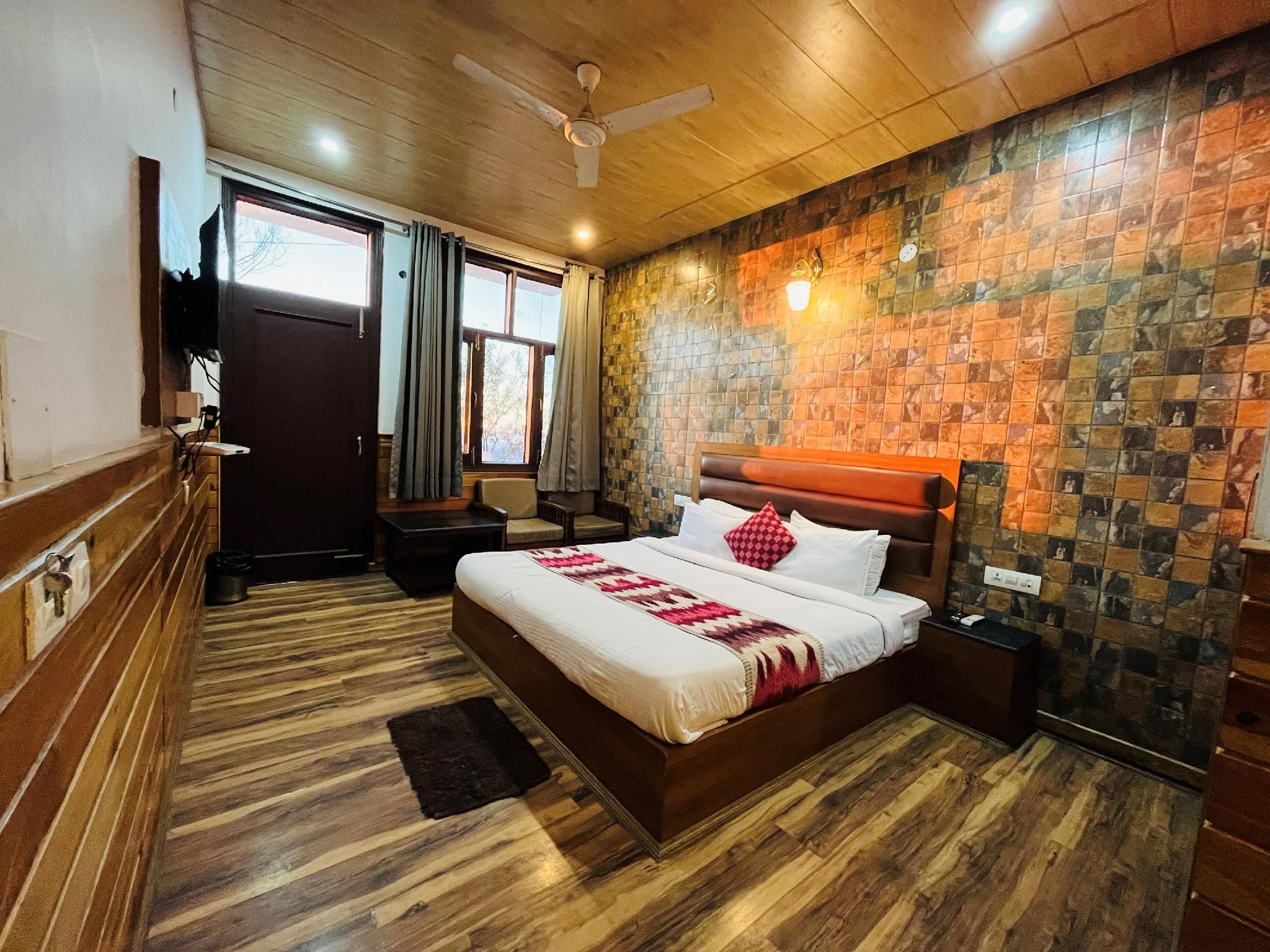 Family  Suite (4 Adults)