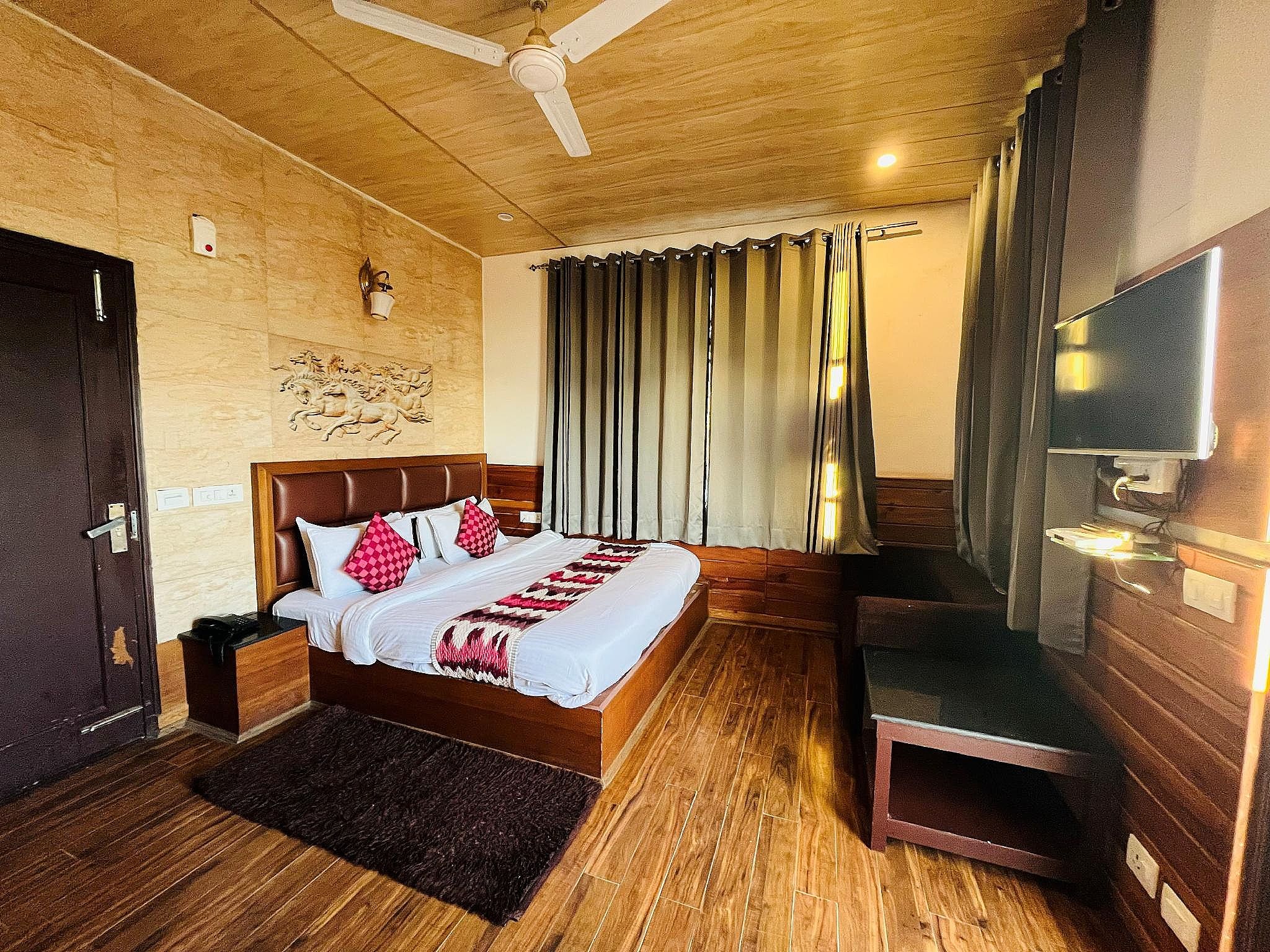 Premium Room with Balcony