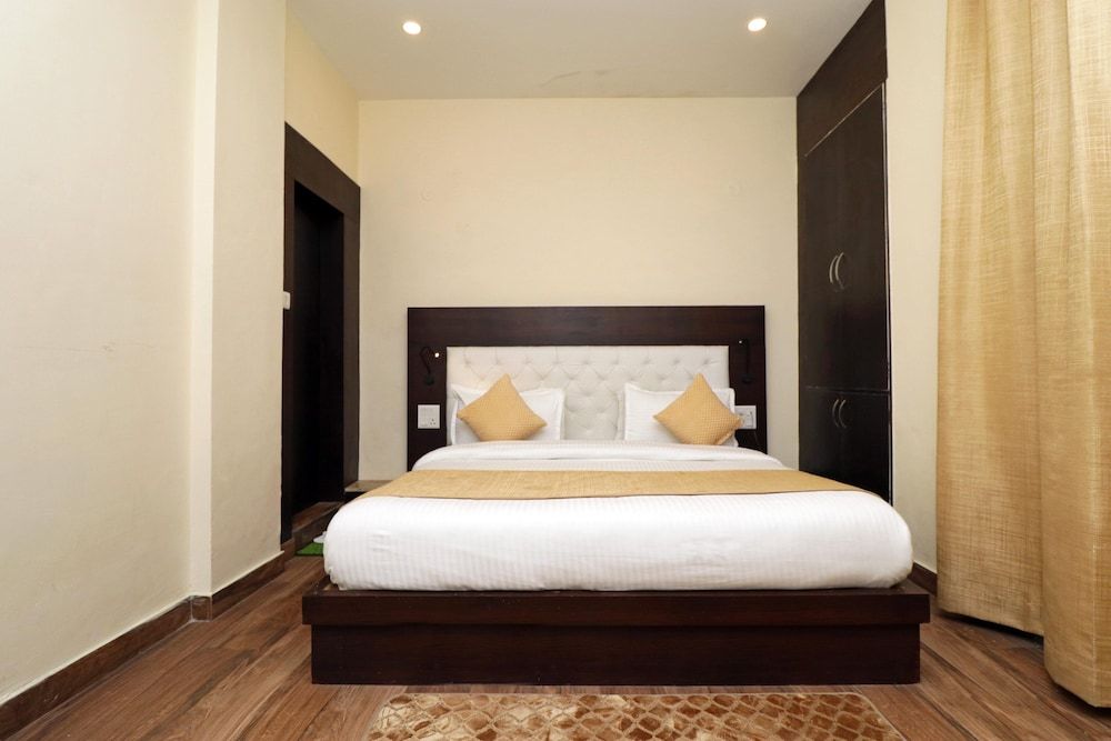 Hotel Mirage Residency Deluxe Room with balcony and non ac 2