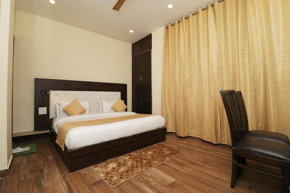 Hotel Mirage Residency Deluxe Room with balcony and non ac