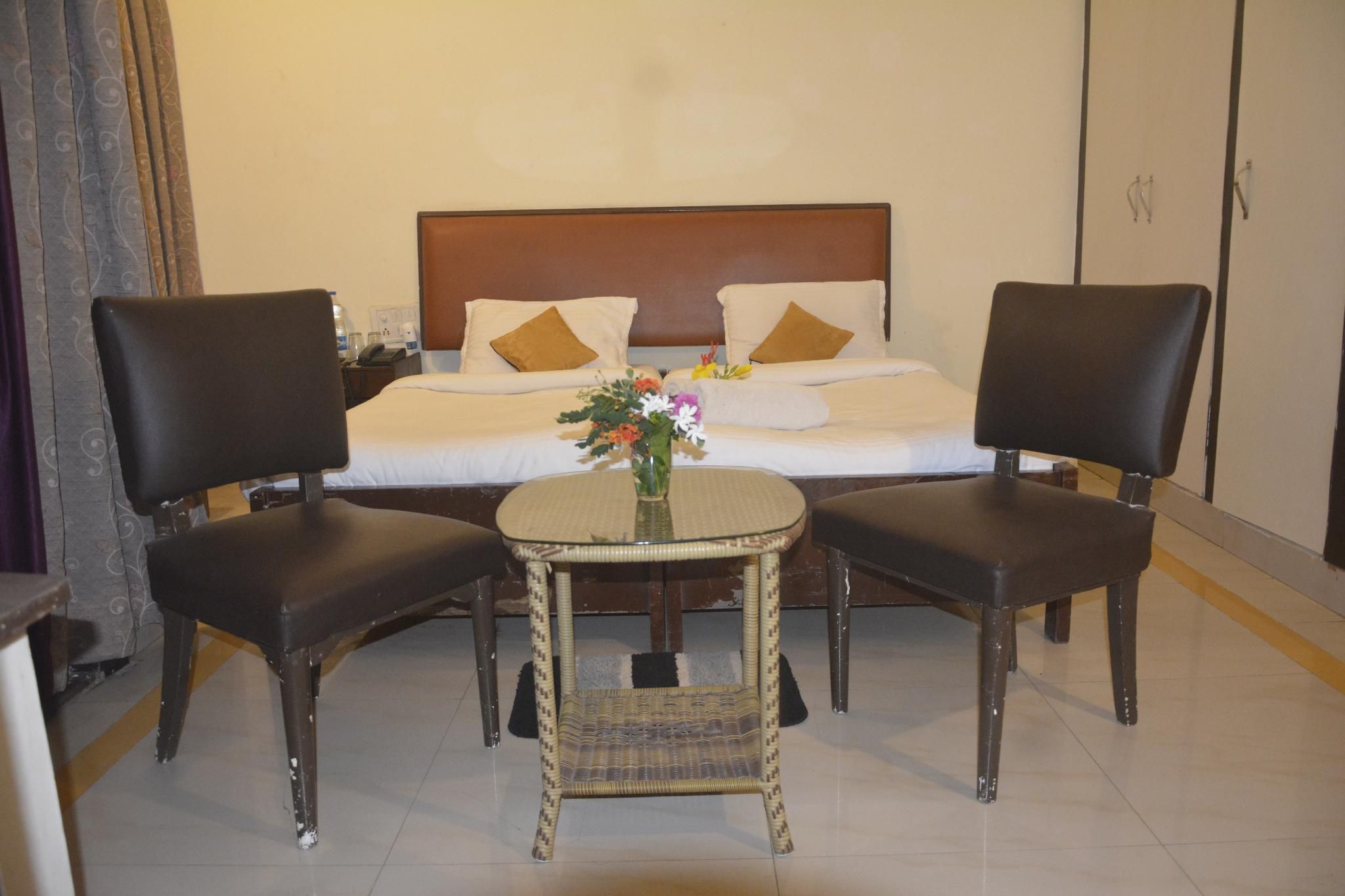 Malwa Retreat Mandu Super Deluxe Valley View 2