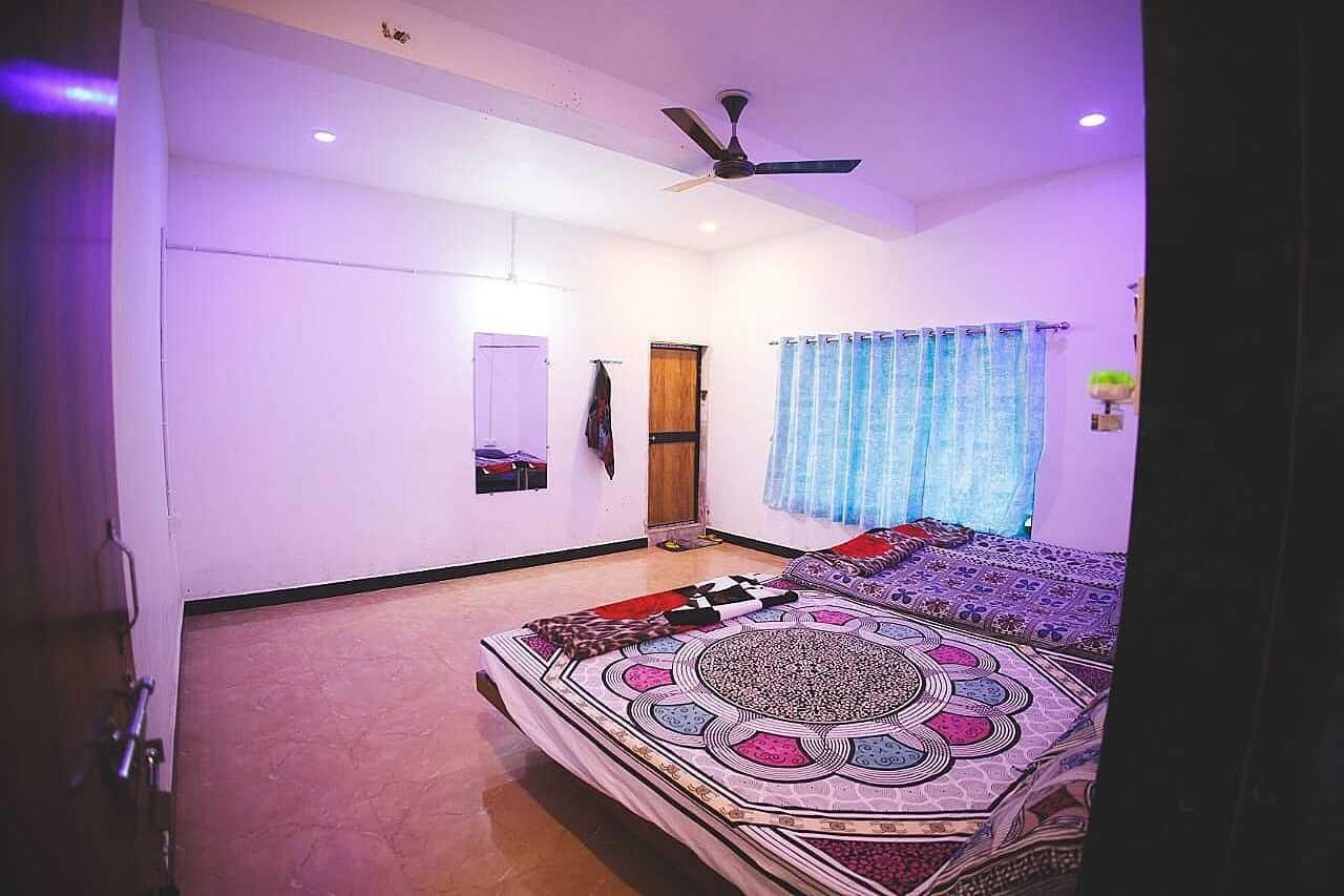 Gokul farm house Deluxe King Room