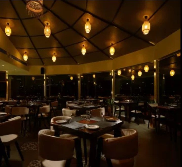 Food & Dining