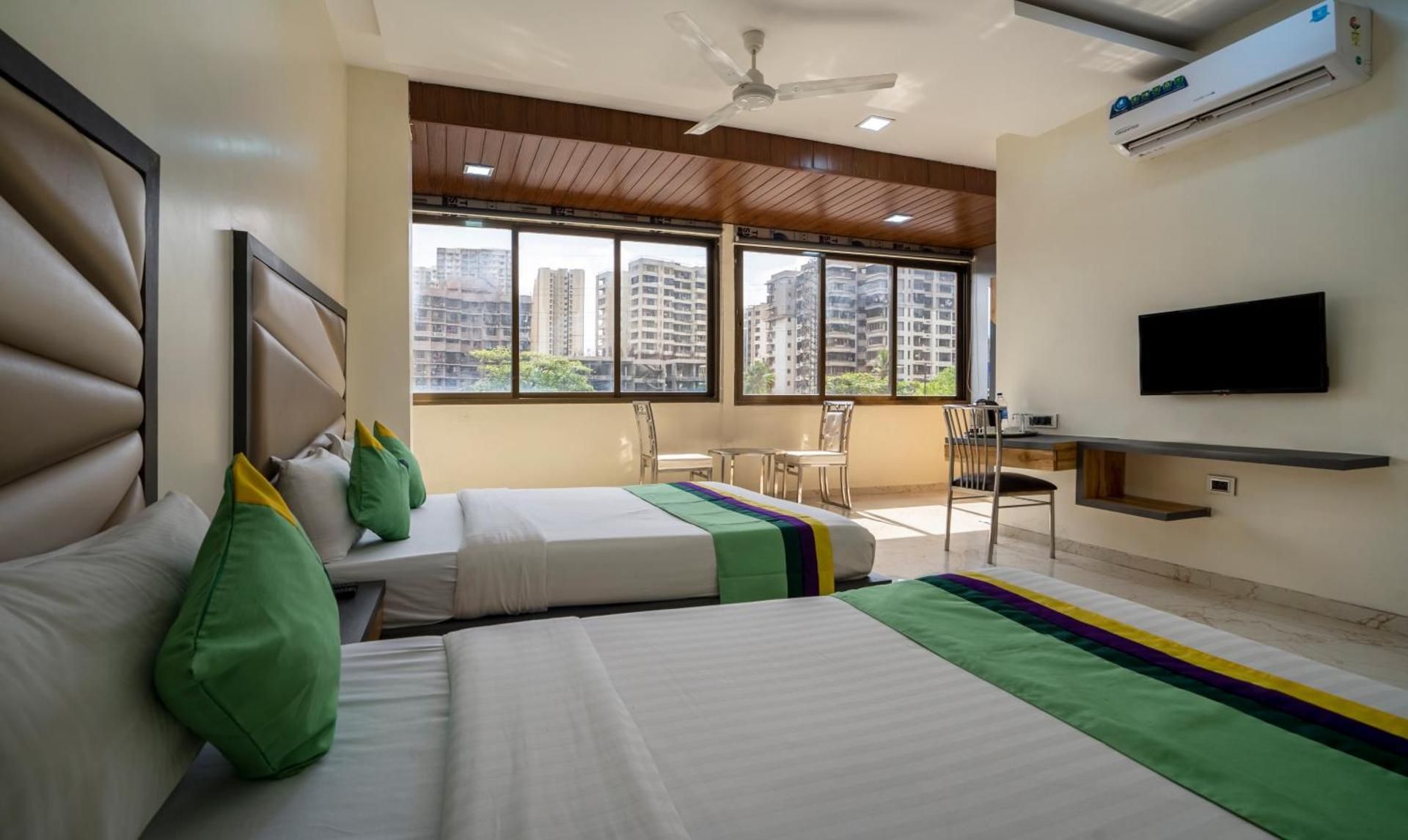 Capital O Hotel Zaid International Near L&T Sakinaka & IIT POWAI Superior