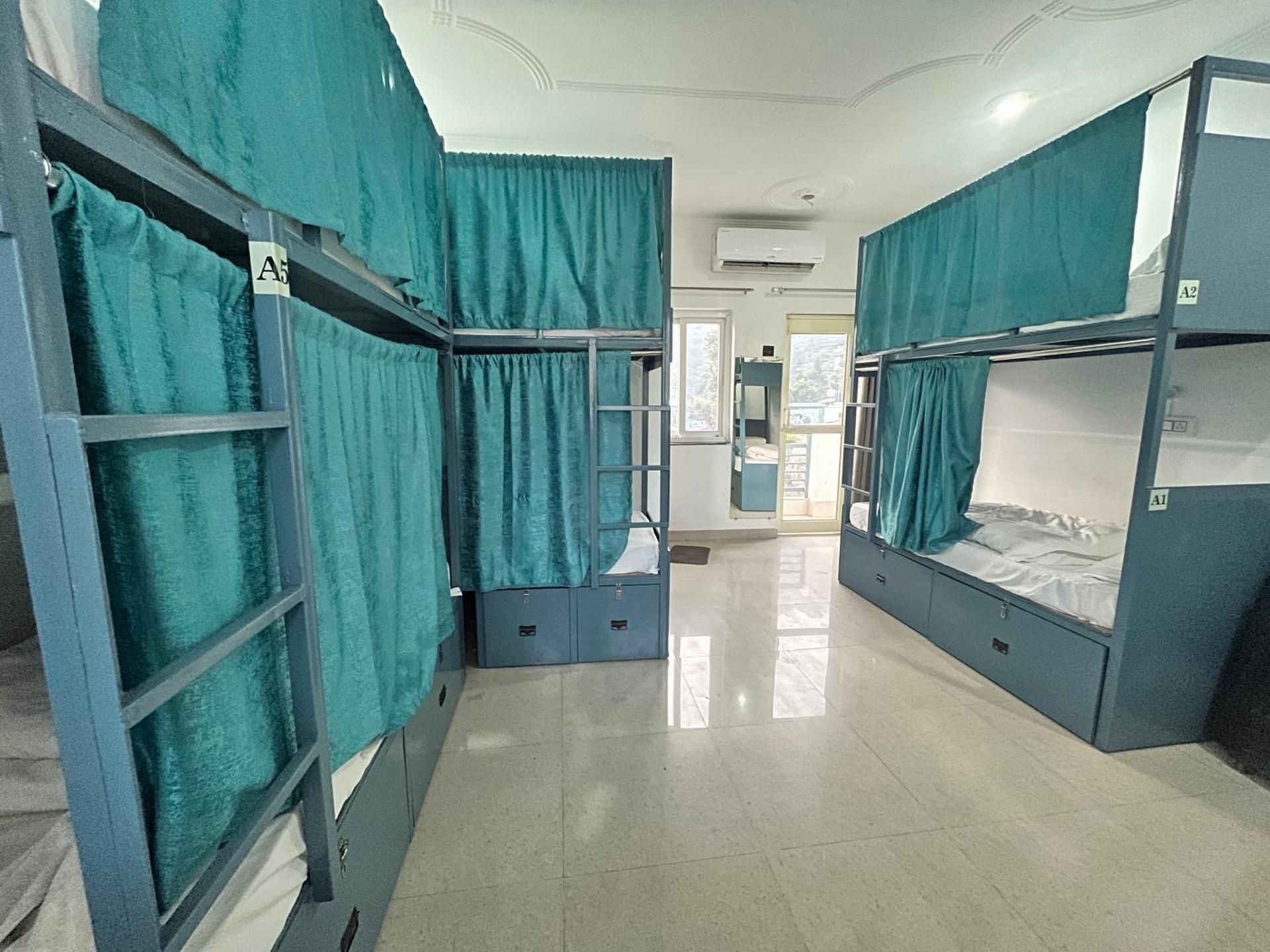Standard 6 Bed Dormitory