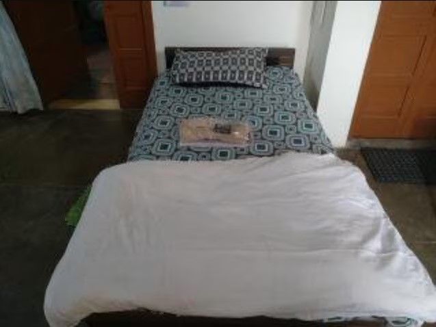 Economy Double or Twin Room with Shared Bathroom