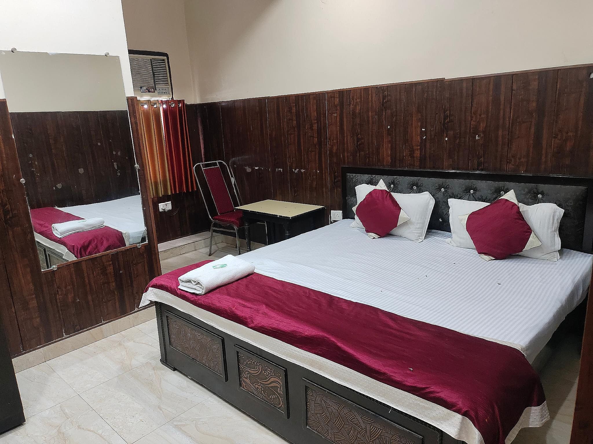 Hotel Nirmal Palace Standard 2